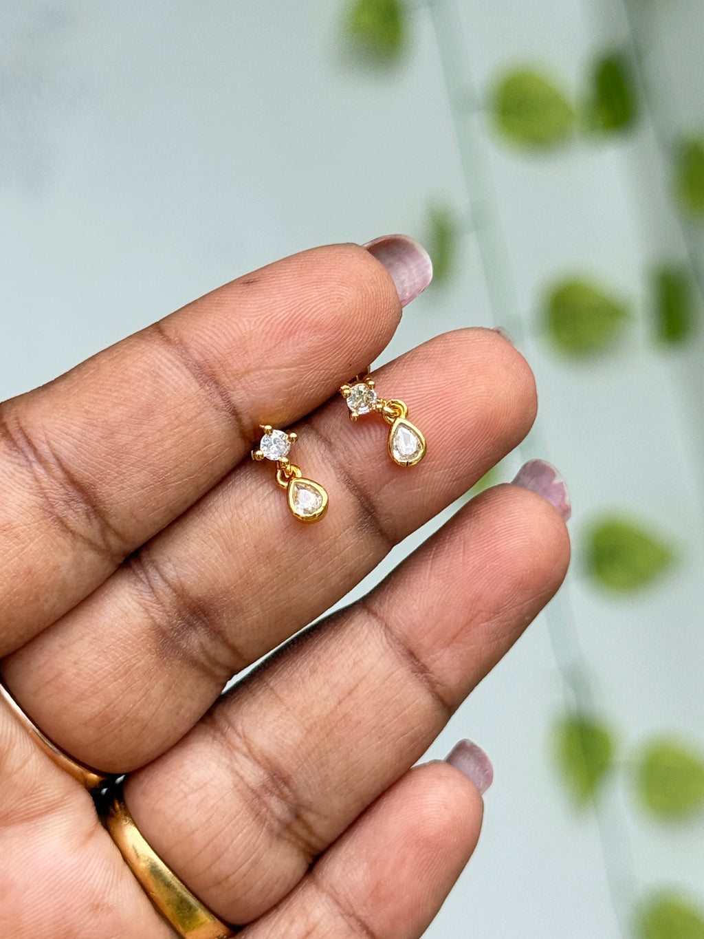 Er900  back ball drop design earrings   Suits for kids