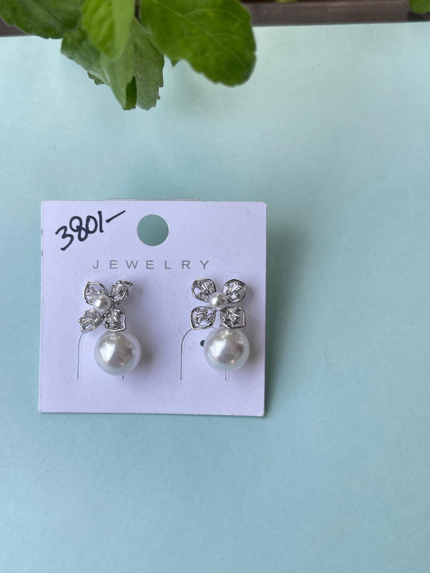 Silver Flower pearl drop