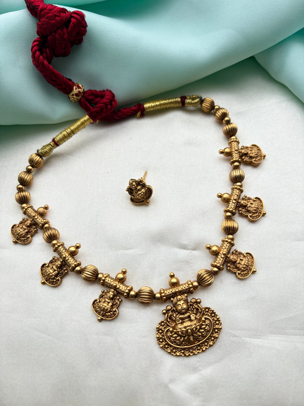 Nakshi Lakshmi Devi Short Neckset with Studs Ns977