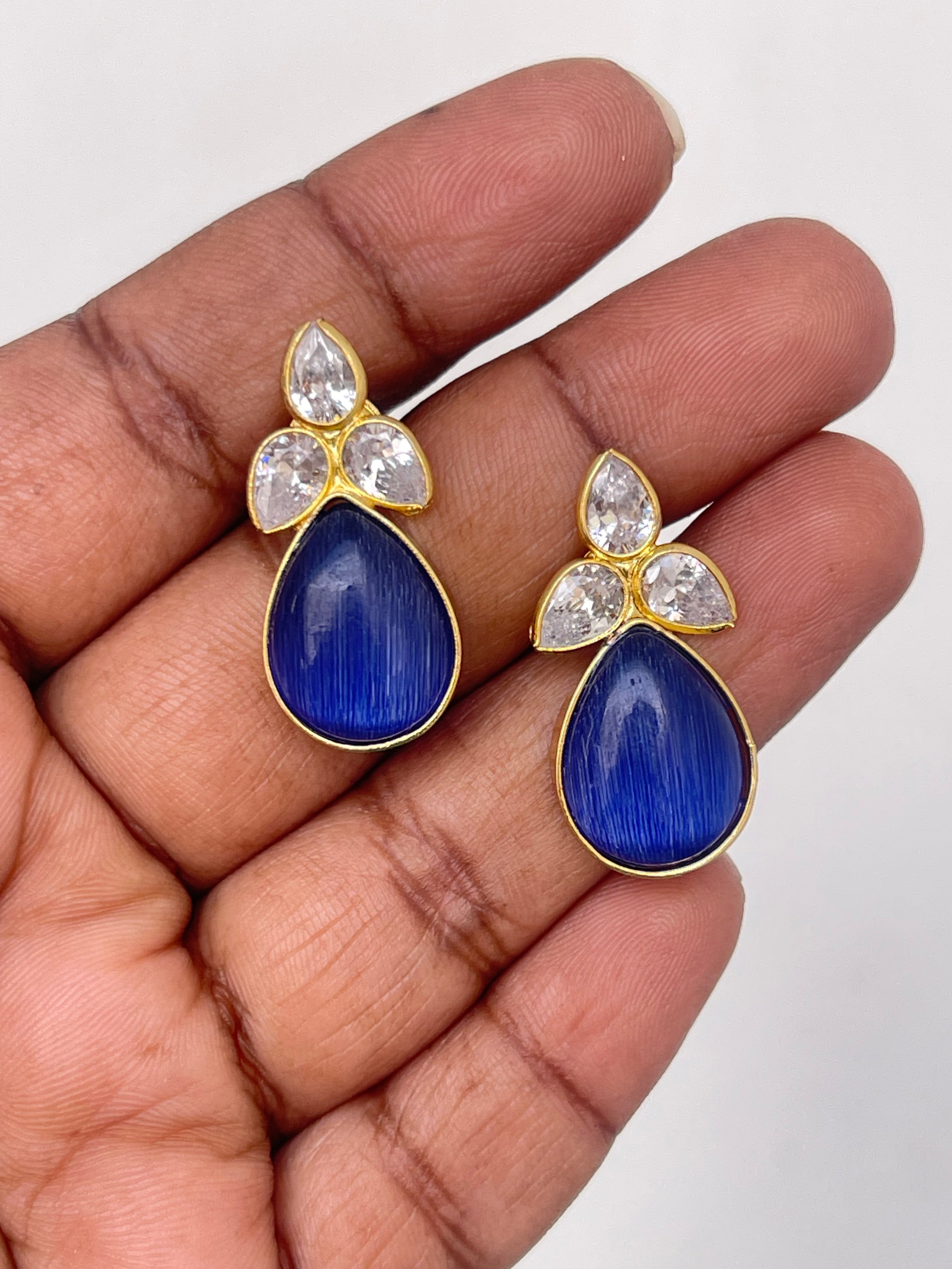 Cute 3 petals drop earrings