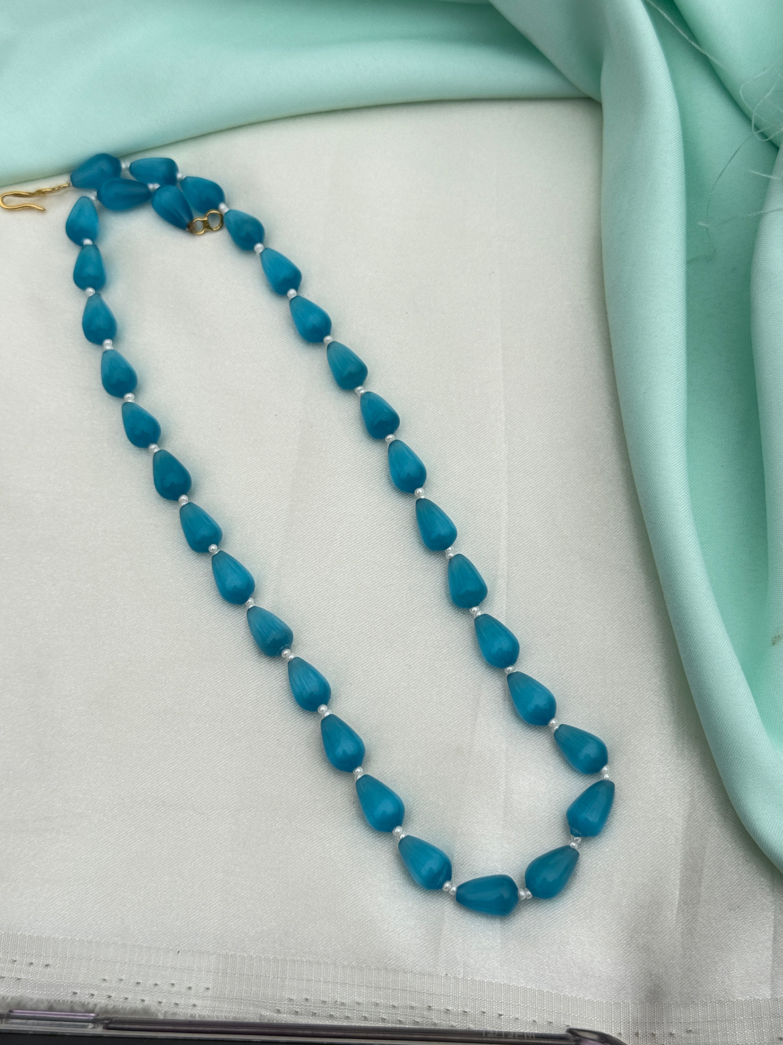 Bb206 18inches teardrop shape blue beads