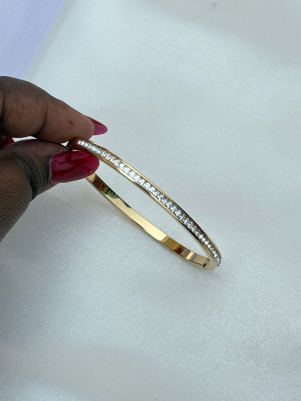 Ab073 anti tarnish openable stone bracelet