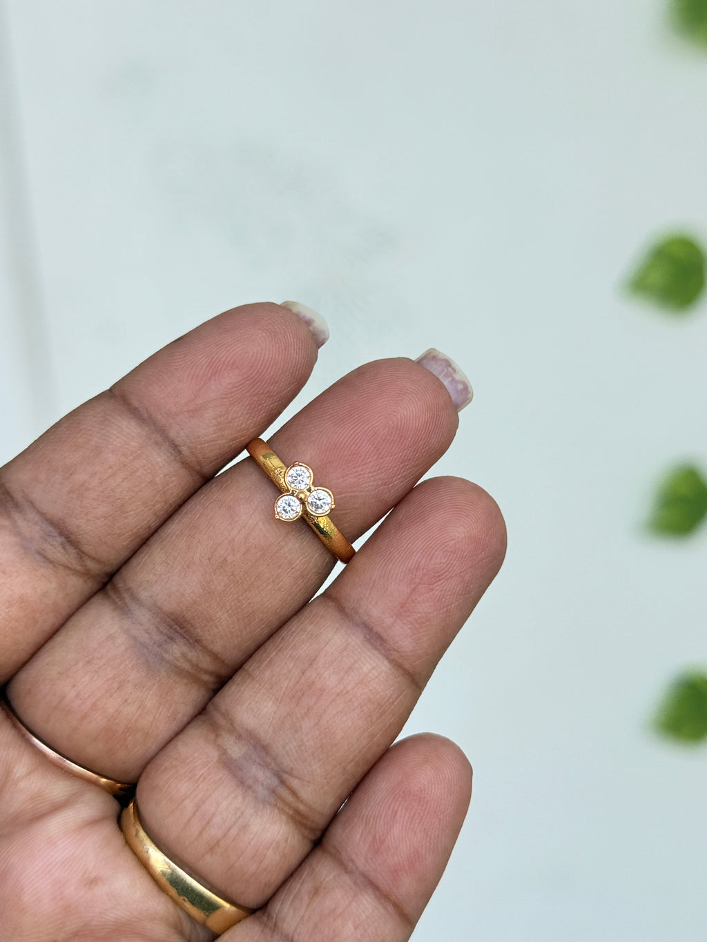 Ph270 panchaloham adjustable 3 stones finger ring