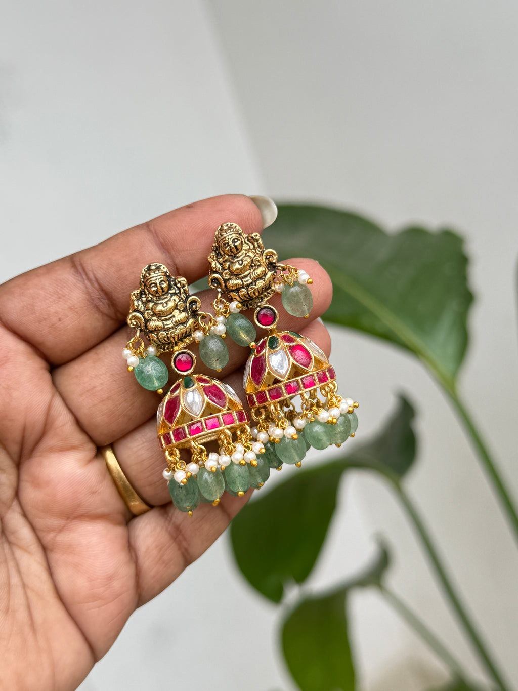 Er127 Lakshmi Devi jadau Kundan butta Earrings
