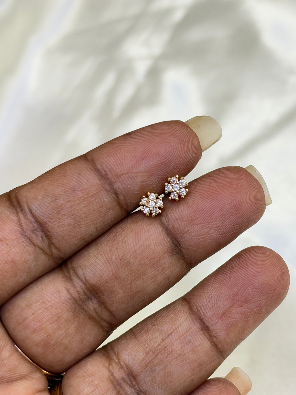 St204 flower stones second (2nd) top back screw stud