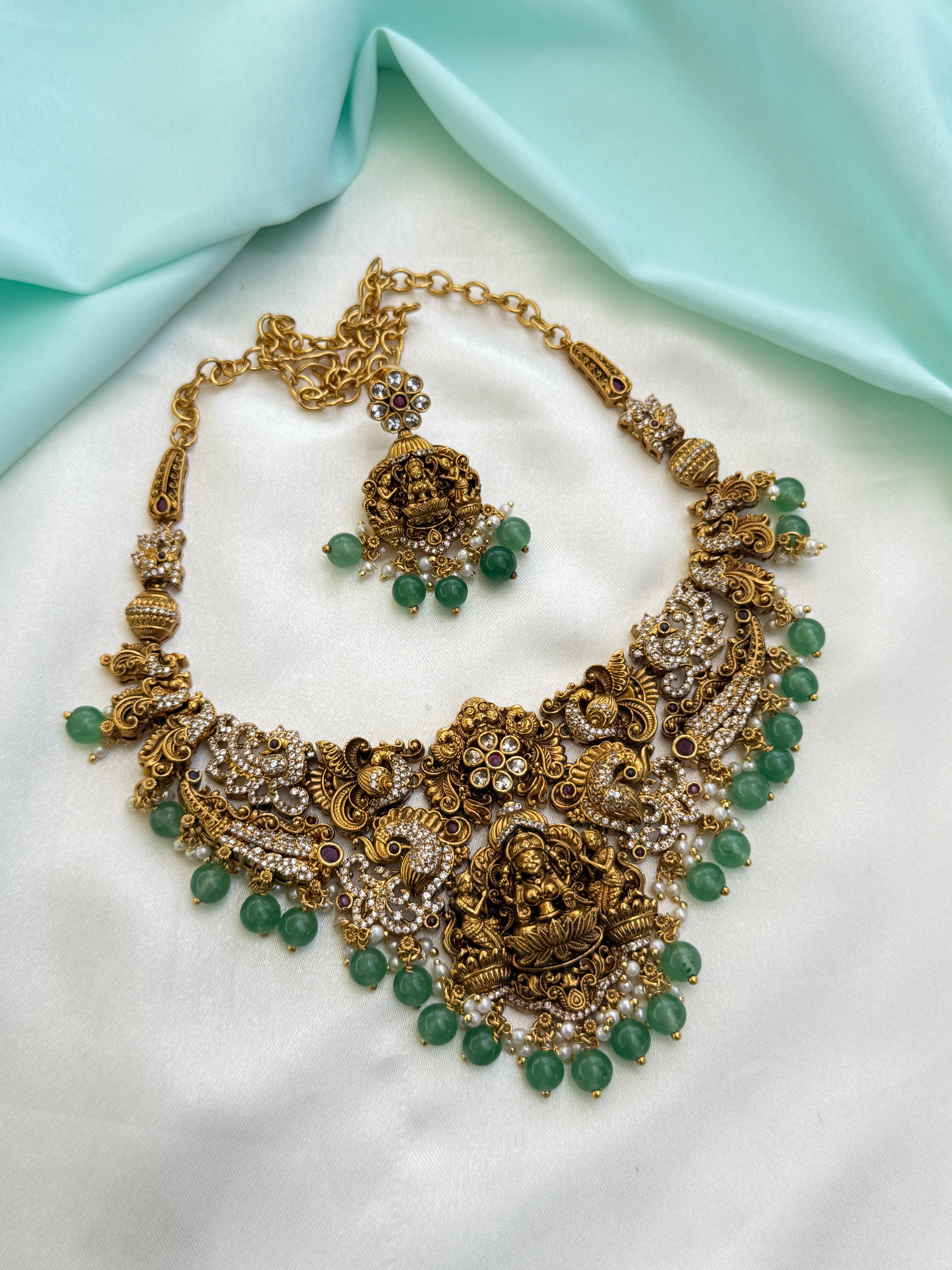 Ns816 nakshi Lakshmi devi neckset with green beads