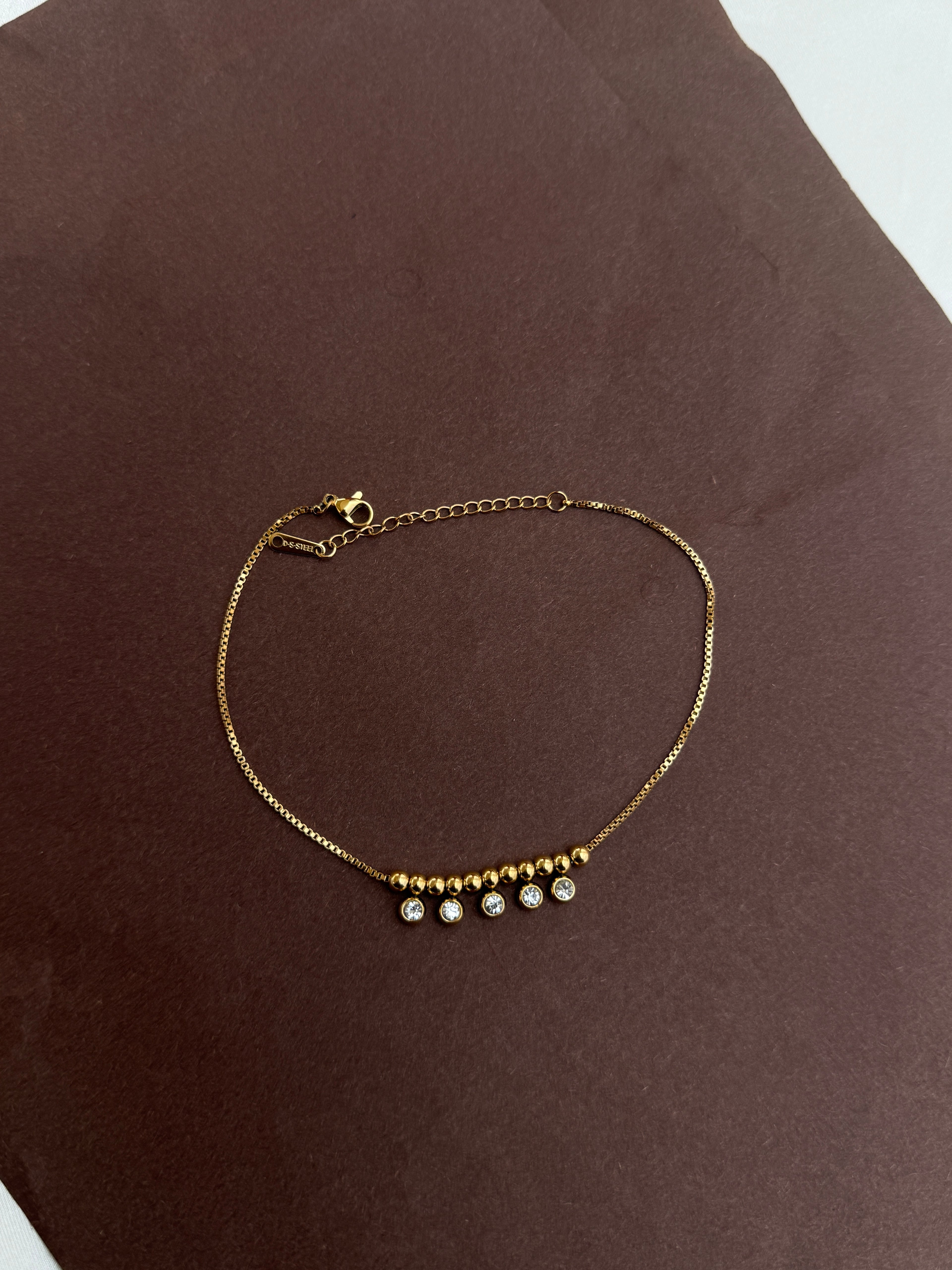 Ak127 anti tarnish 5 stones chain anklets 1 piece 299  and for 2 pieces 598
