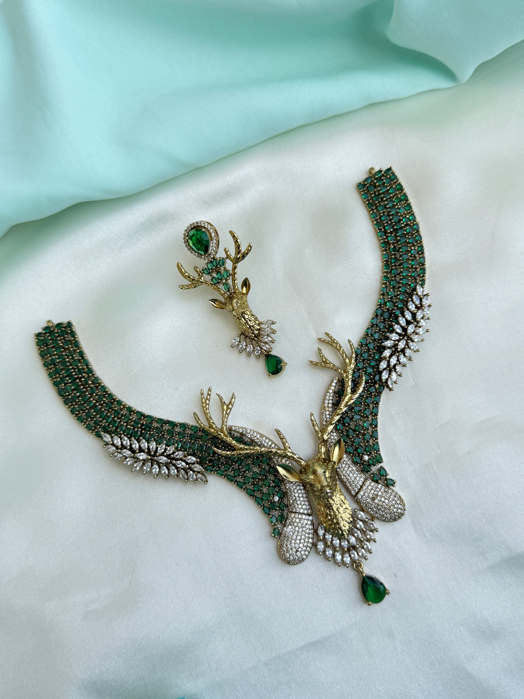 Emerald Green Kundan kante neckset with Peacock Pendant with Earrings with CZ stones ns291