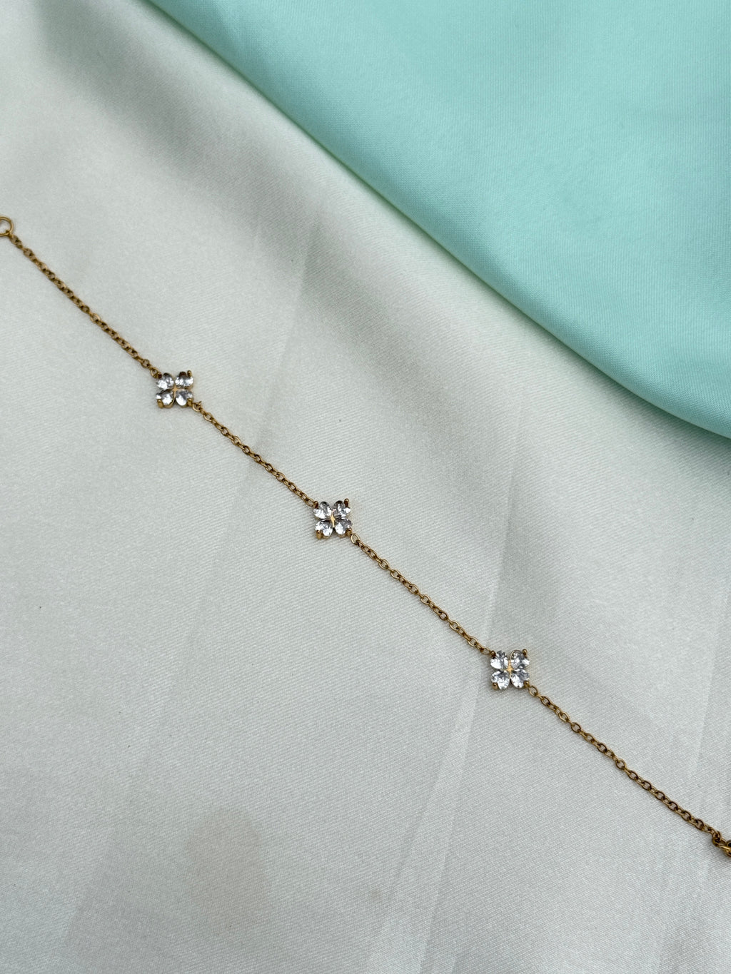 Ab625 anti tarnish 3 flowers 8 inches 2.6 to 2.8 adjustable chain bracelet