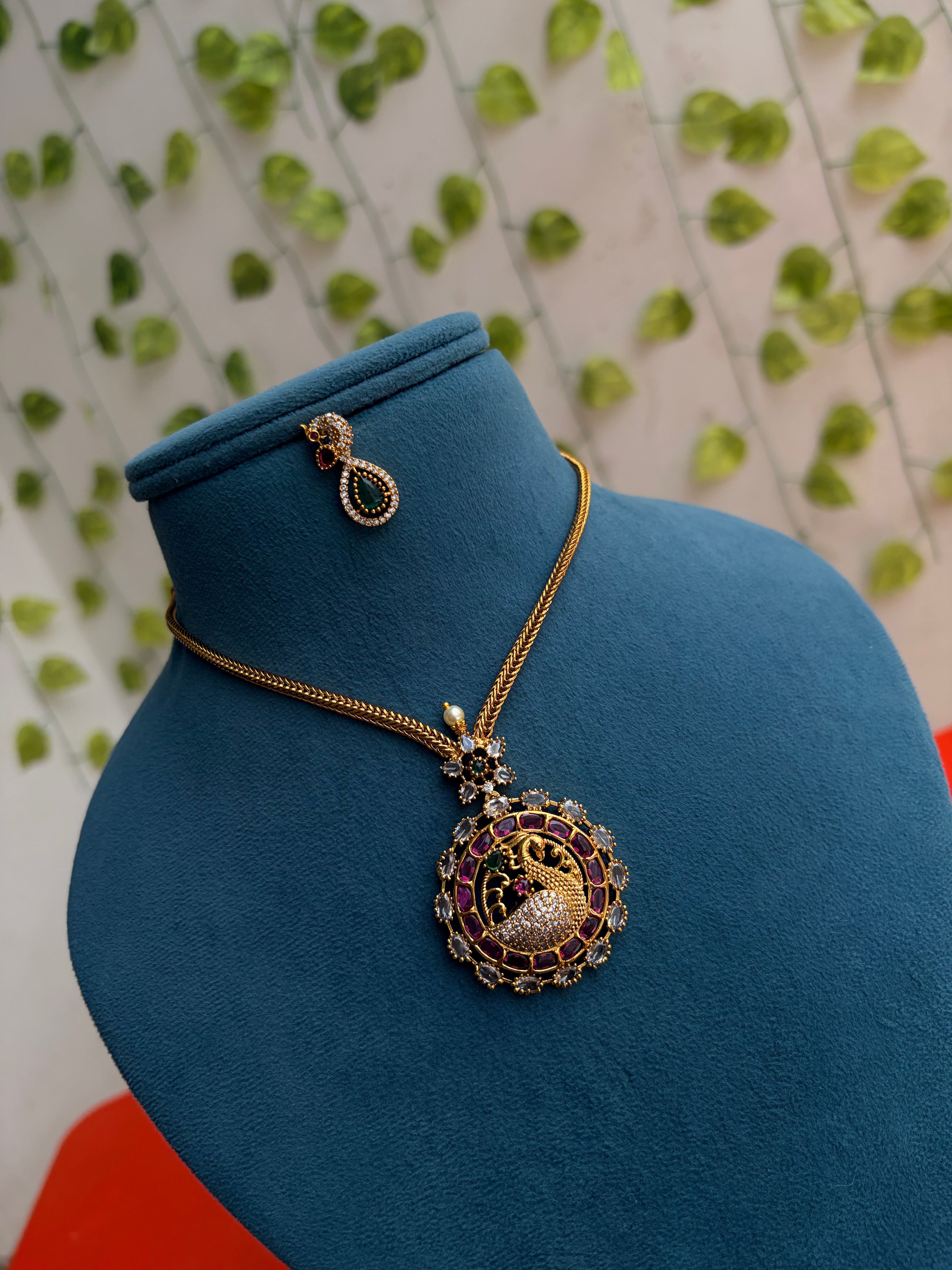 Ns897 peacock pendant kemp nano thread short Neckset with earrings