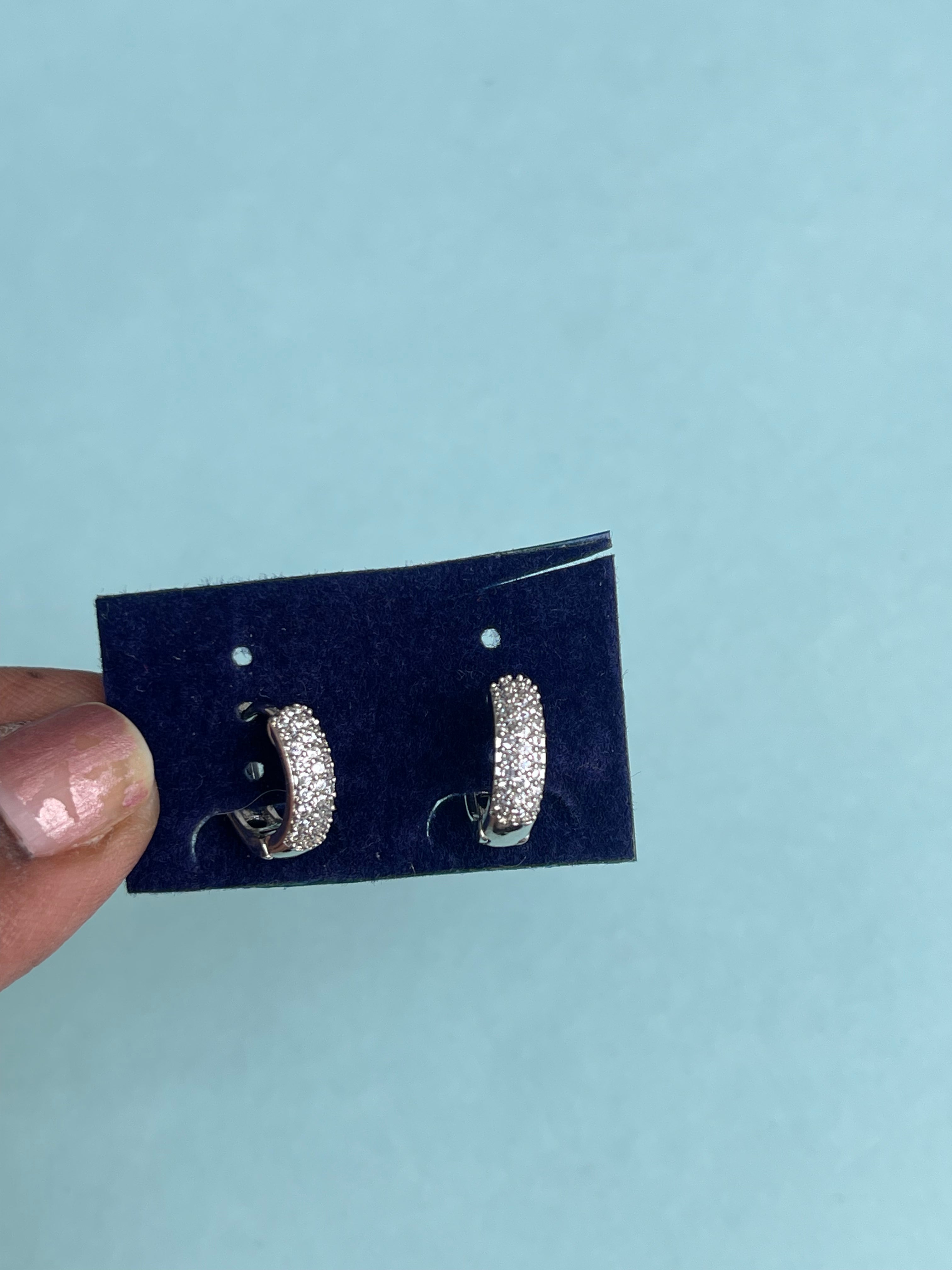 Sterling silver locksystem studs