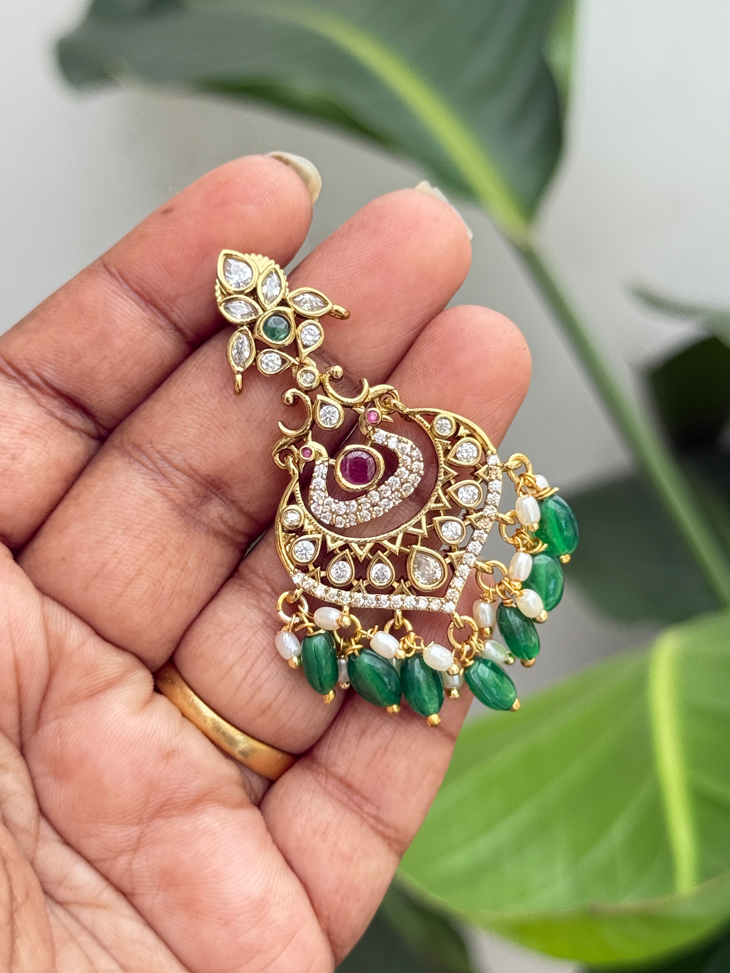 Er91 green beads chandbali earrings