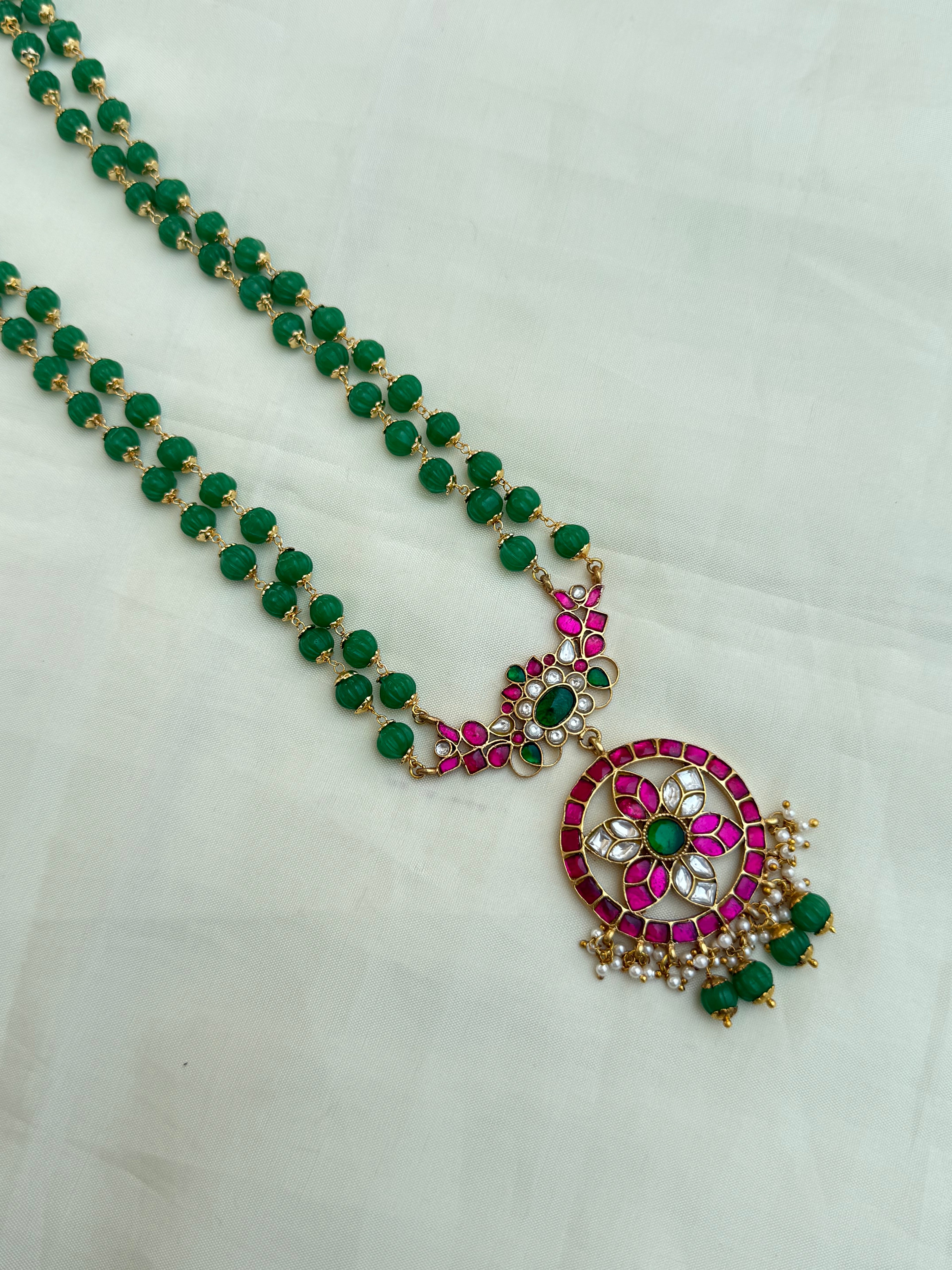 Jk008 2 lines pumpkin beads with jadau Kundan pendant