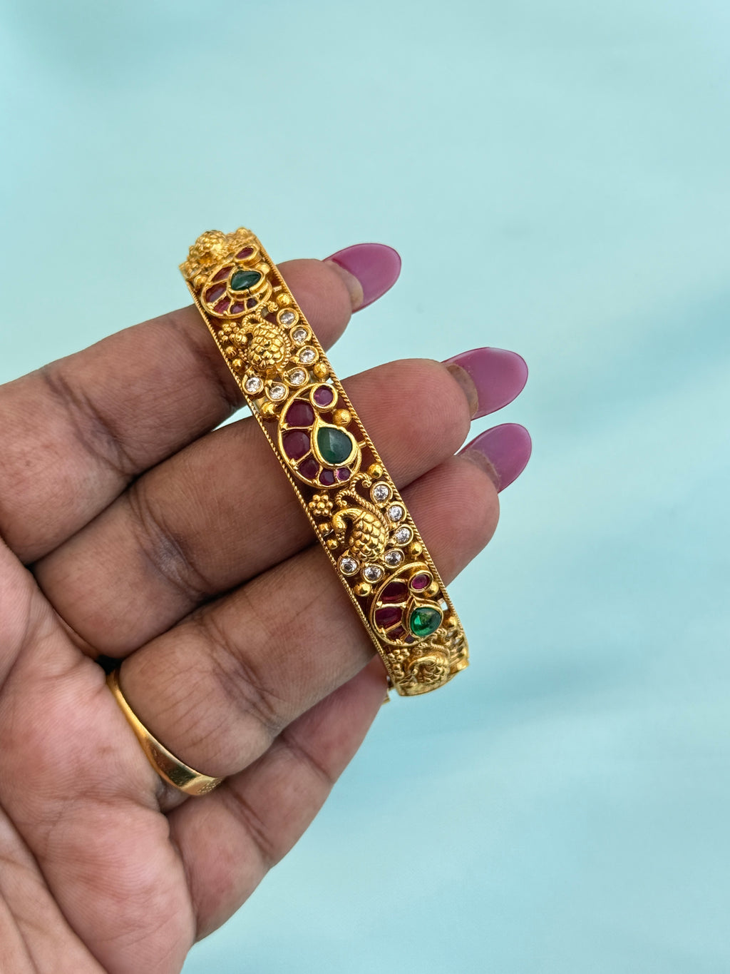 Sb622 kemp peacock openable screw type kada bangle suits for 2.6 and 2.8 size