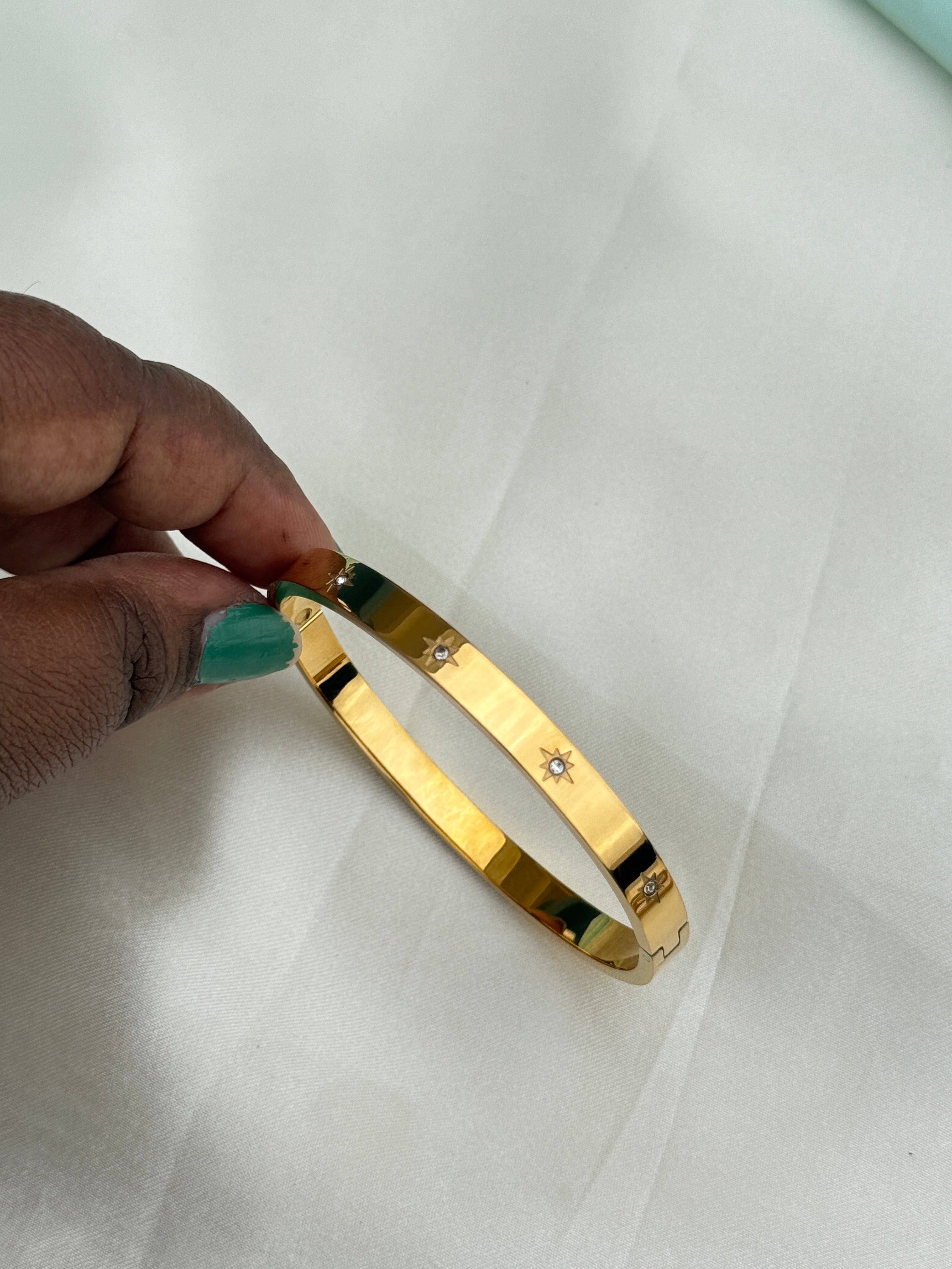 Ab578 anti tarnish star stone 2:4 to 2:6 size opeanable kada bracelet