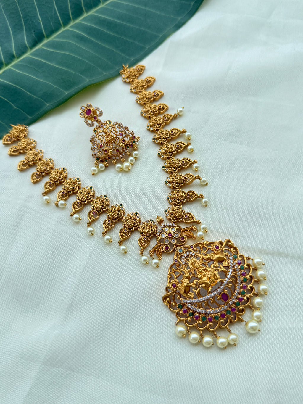 Ns258 lakshmi devi Short cz neckset