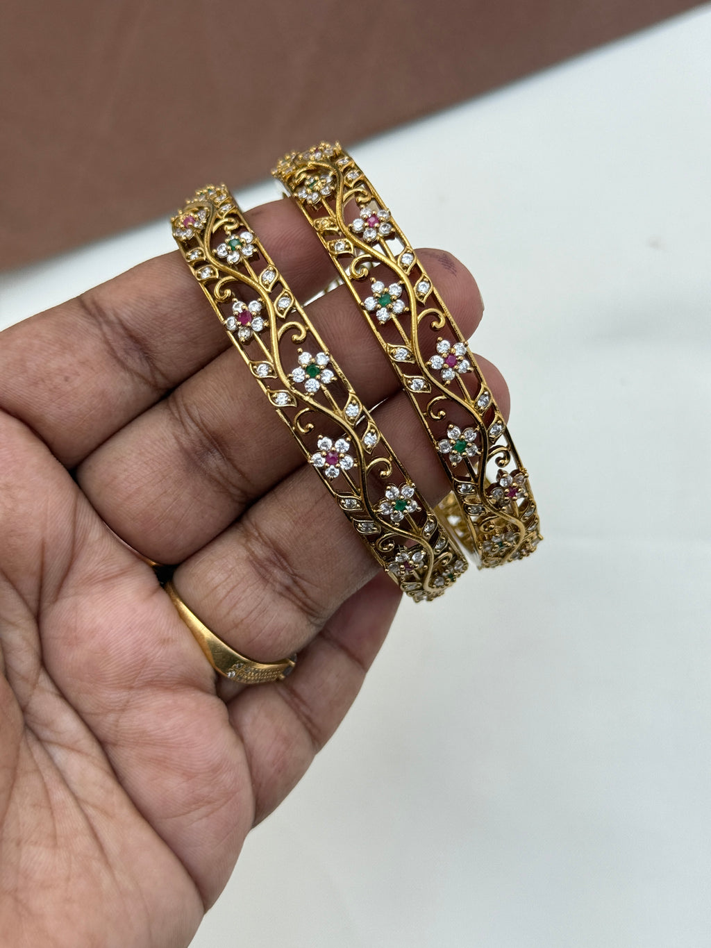 Sb616 antique flower-design bangles