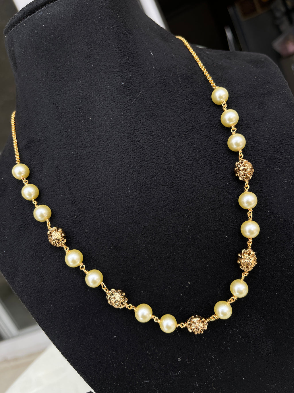 Nakshi balls with pearl single line chain