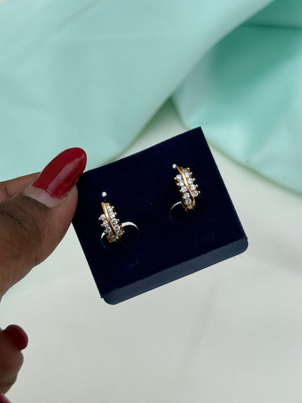 St096 anti tarnish hoops earrings