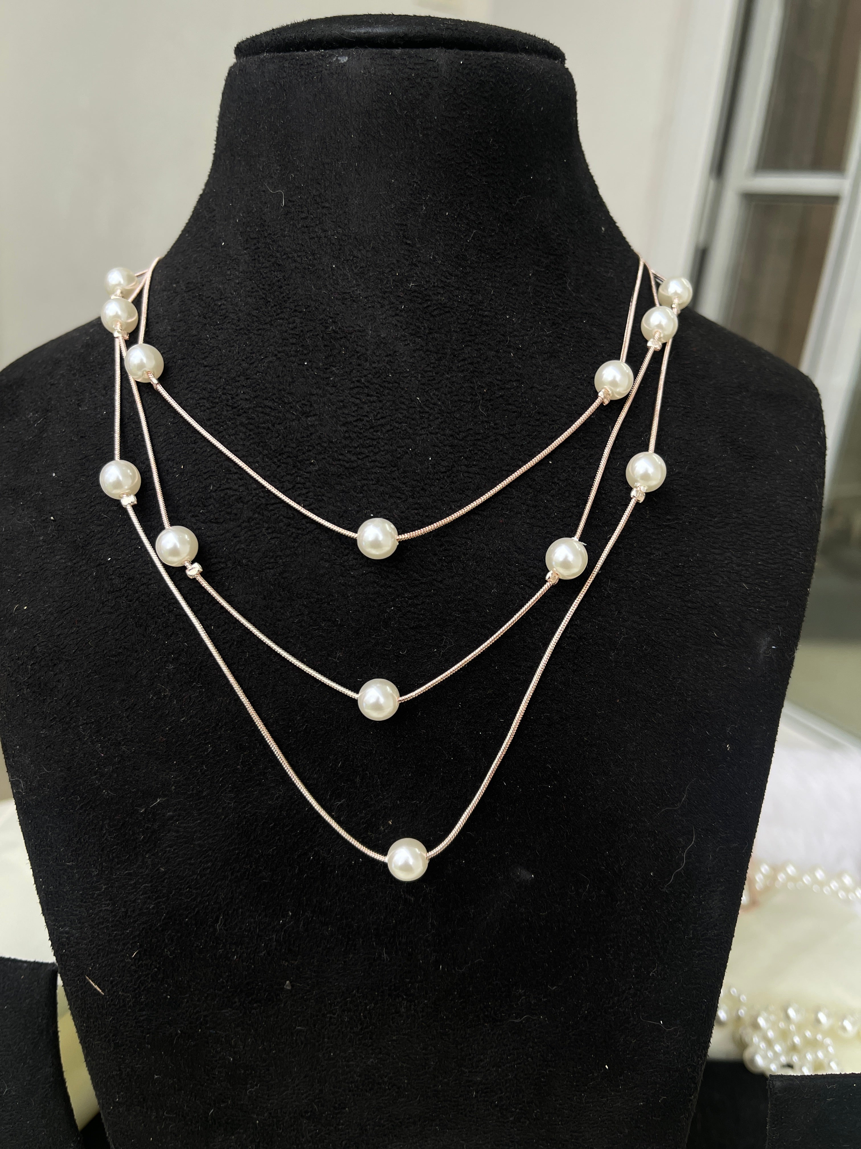 3 layers pearl Western chain