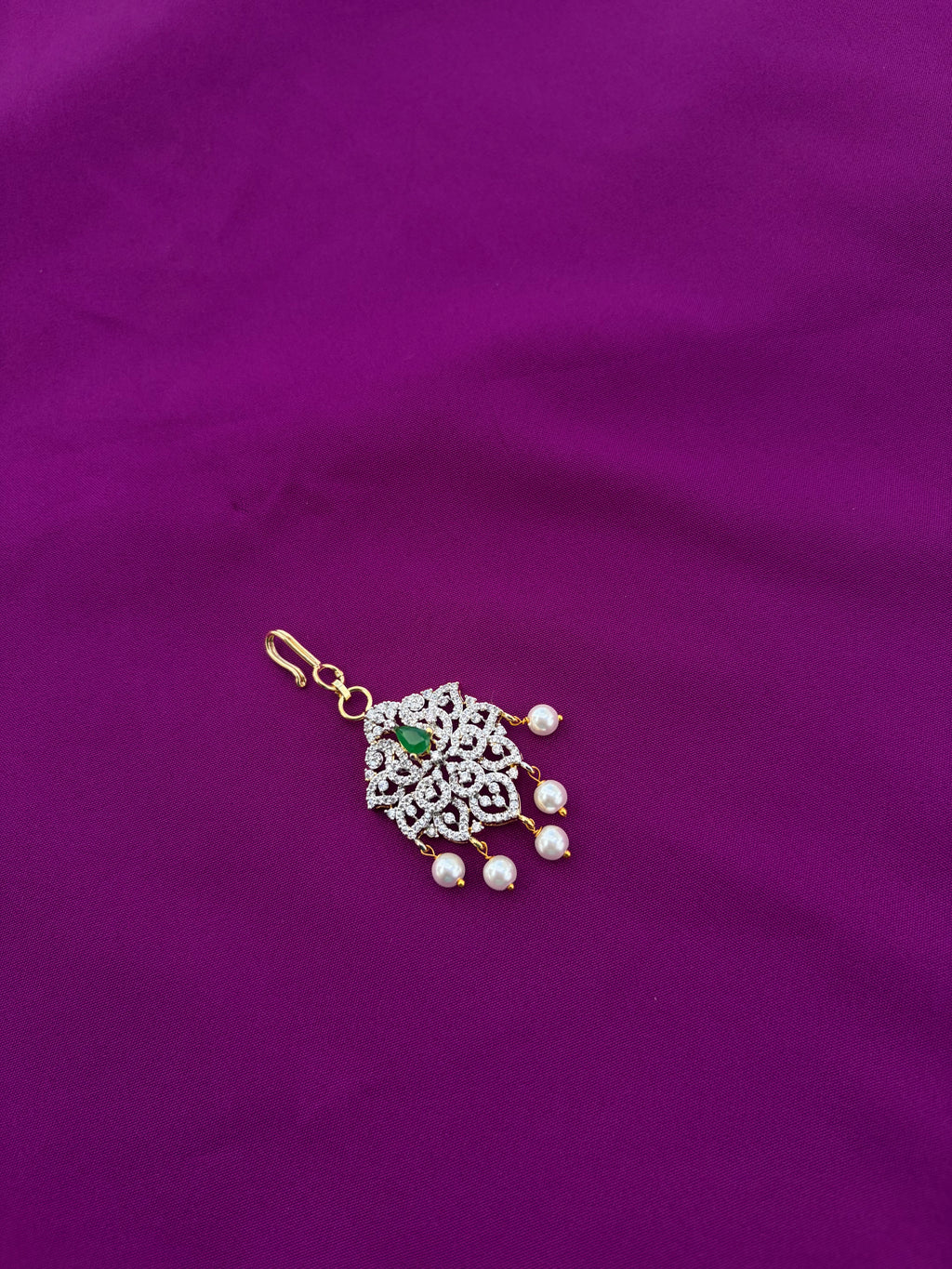 Diamond green stone tikka Tk763