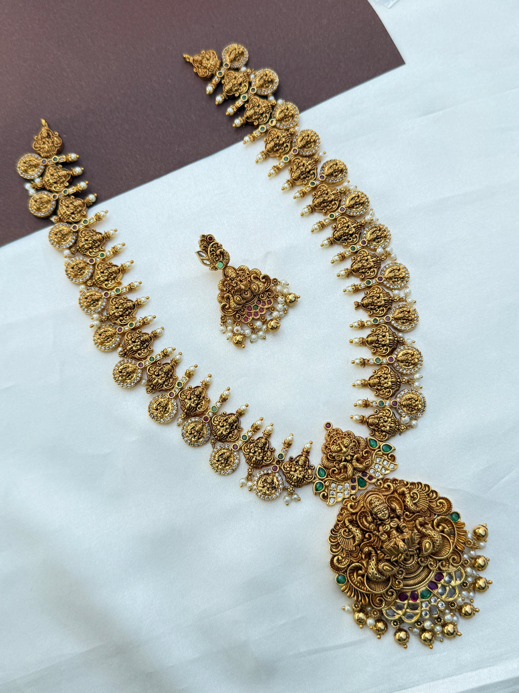 Lh563 nakshi bottumala long haram