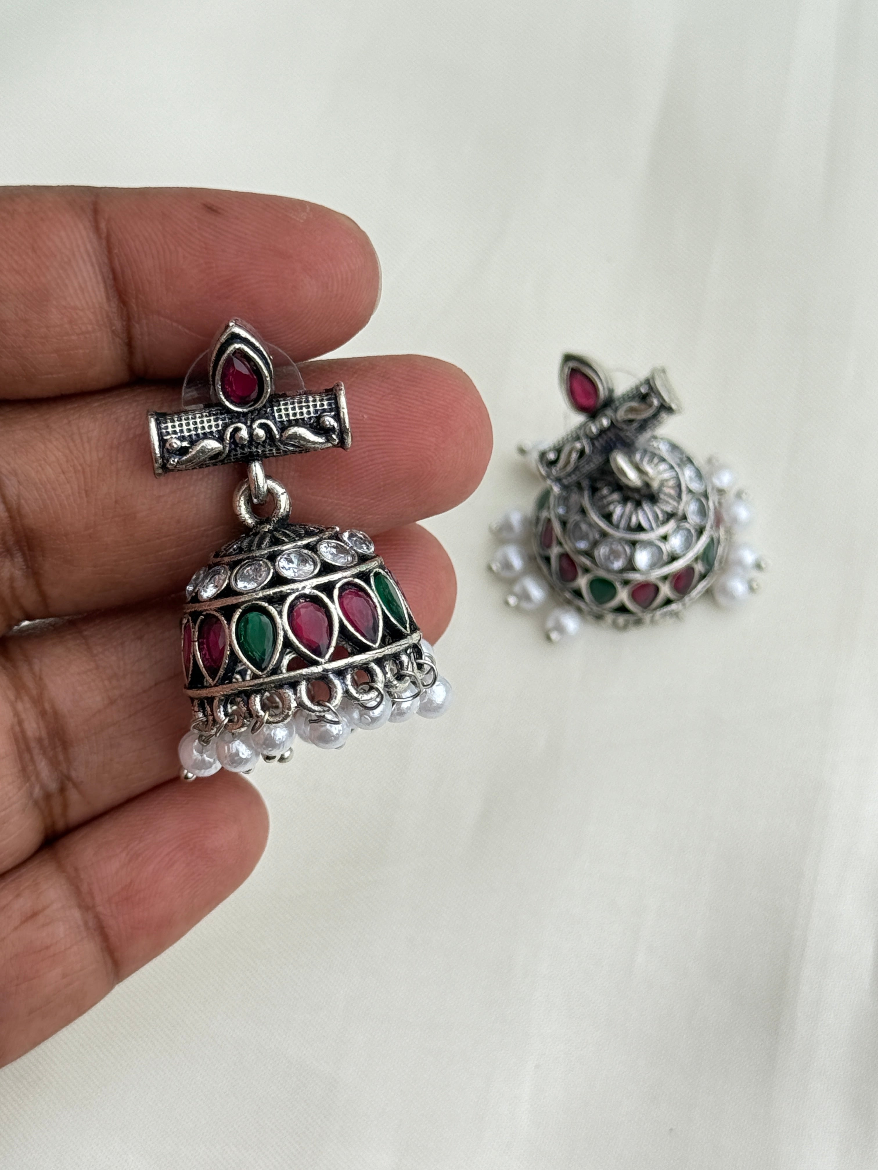 Er209 oxidised butta back push earrings