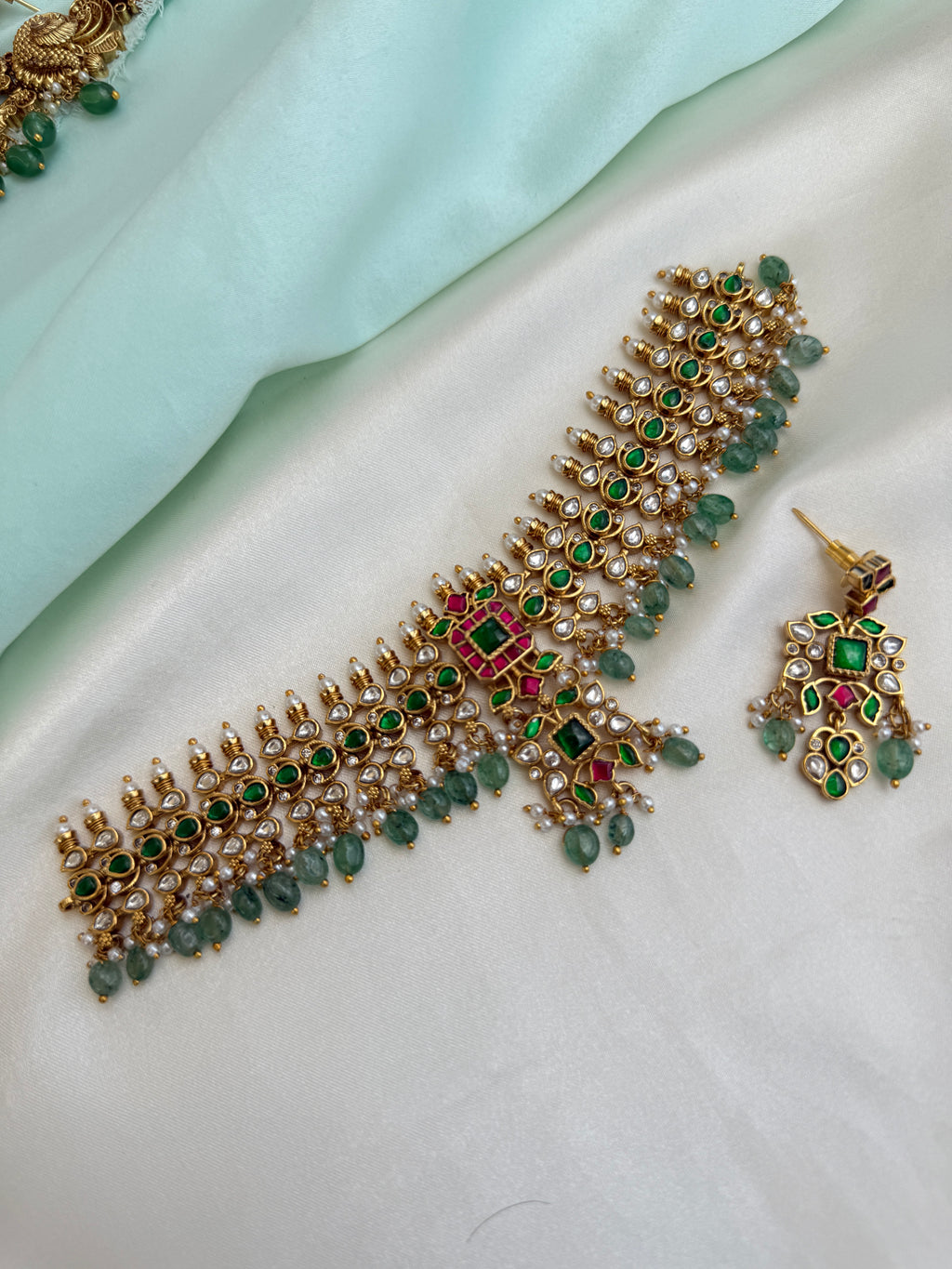Emerald Kundan neckset with green beads earrings ns282