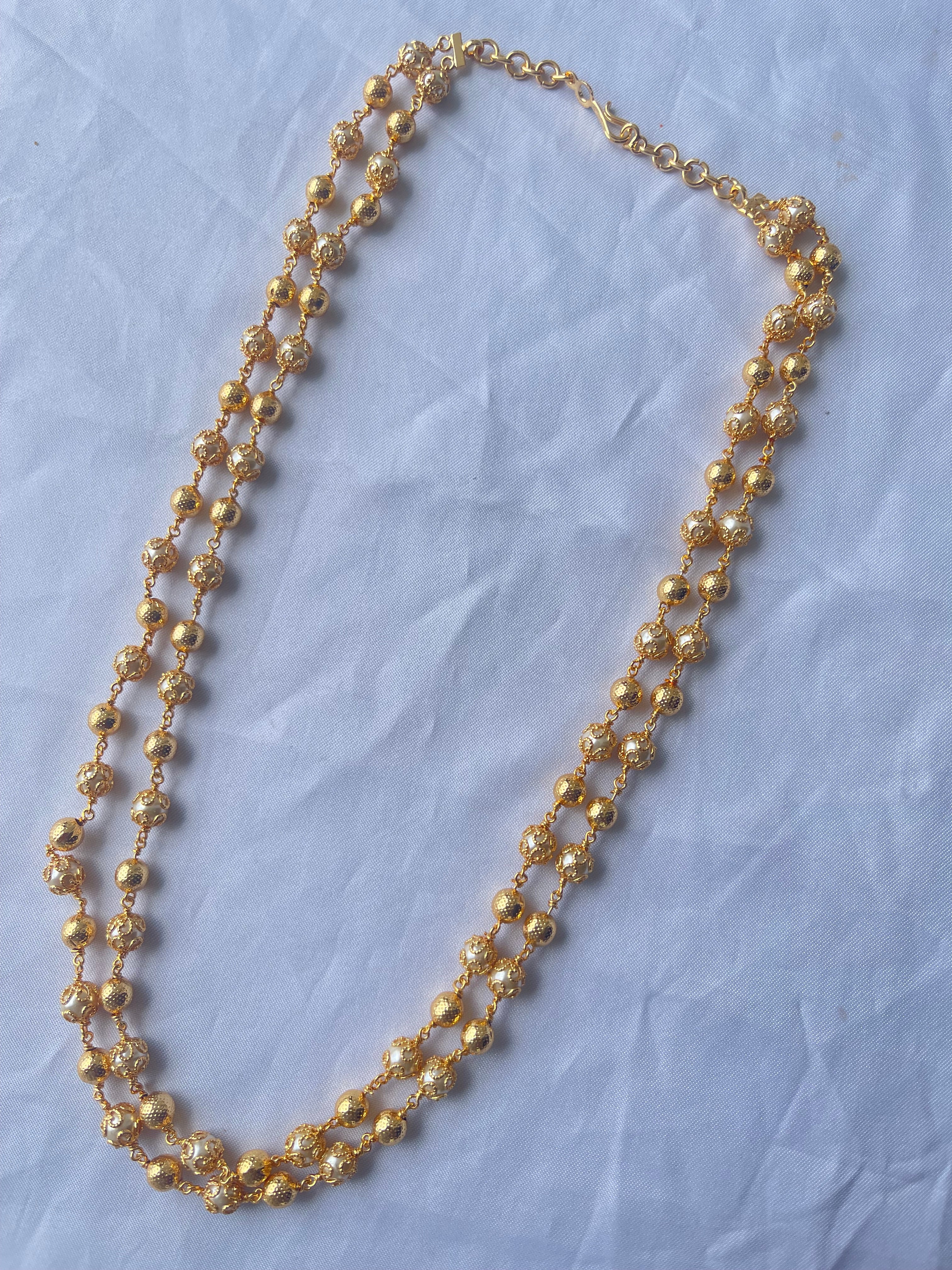 2 lines gold balls