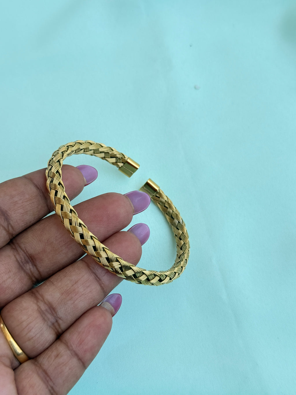 Mn021 mens openable anti tarnish bracelet suits for 2.6 to 2.8 size