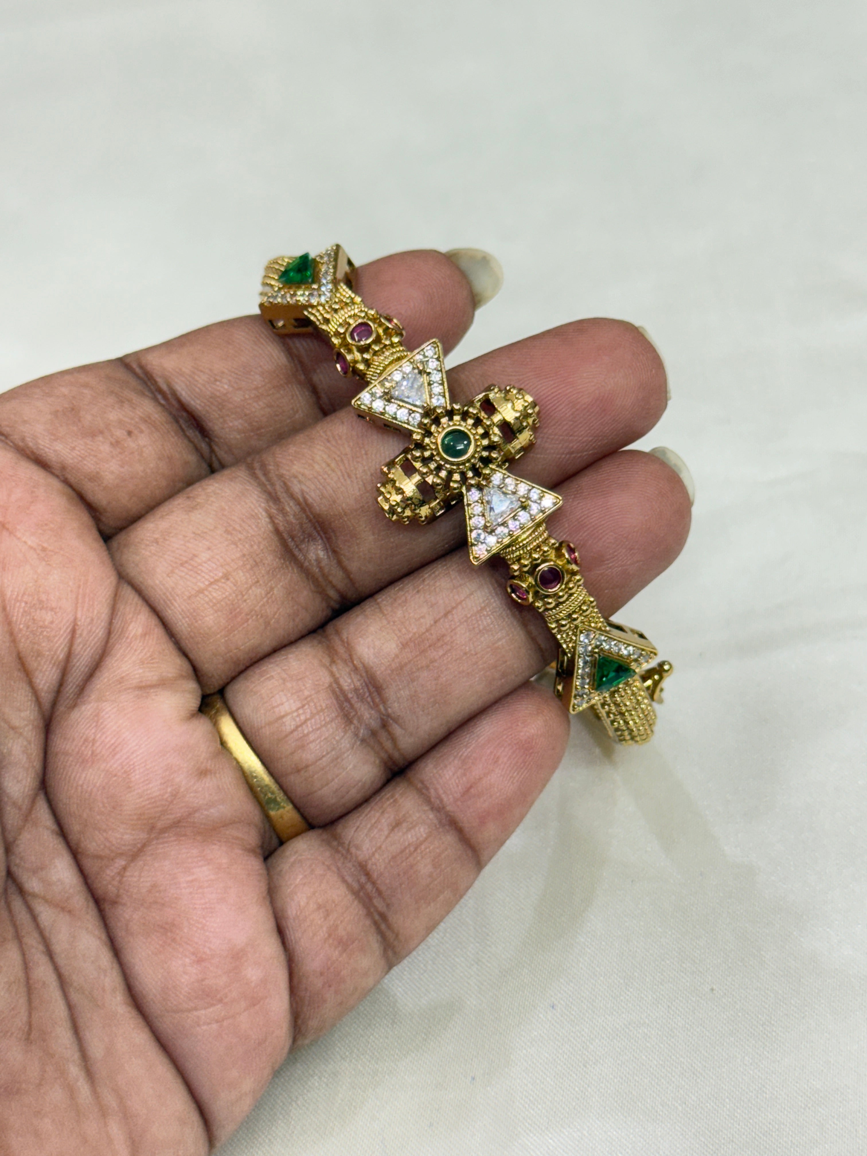 Br524 openable kada bangle