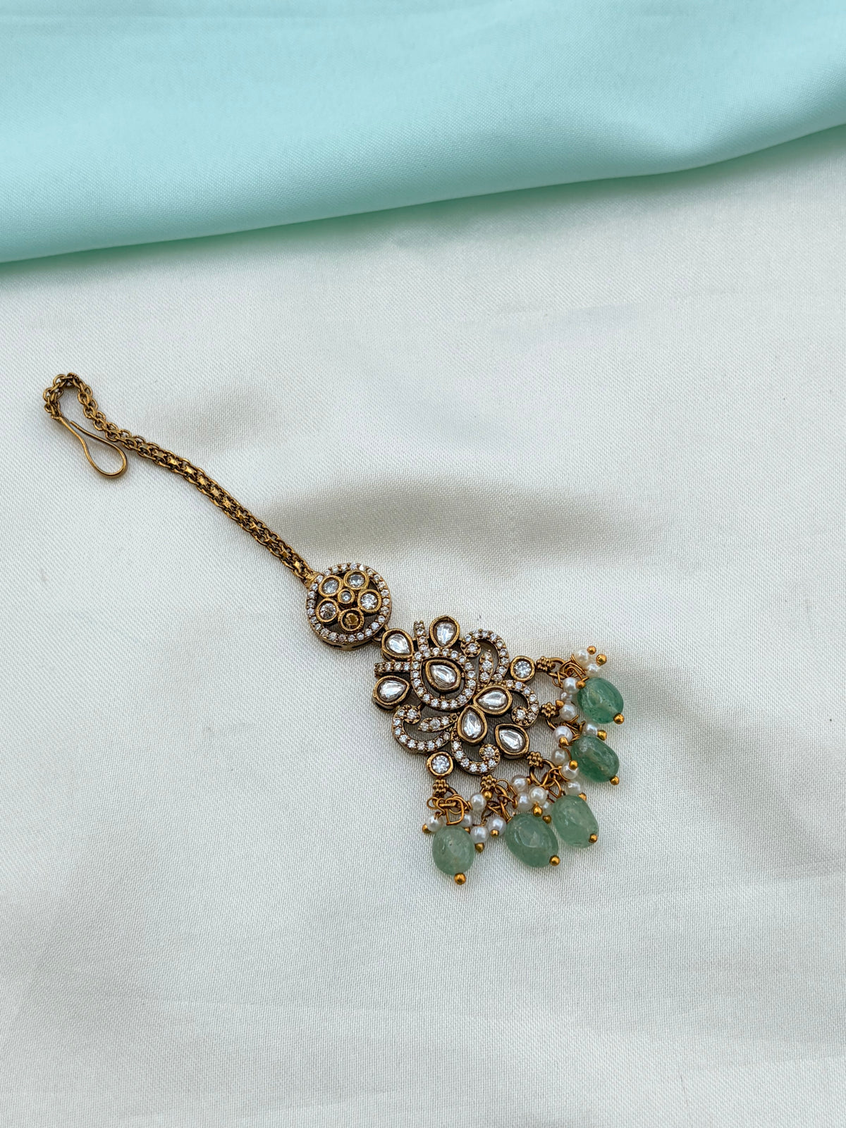 Cz stones with green beads tikka tk153