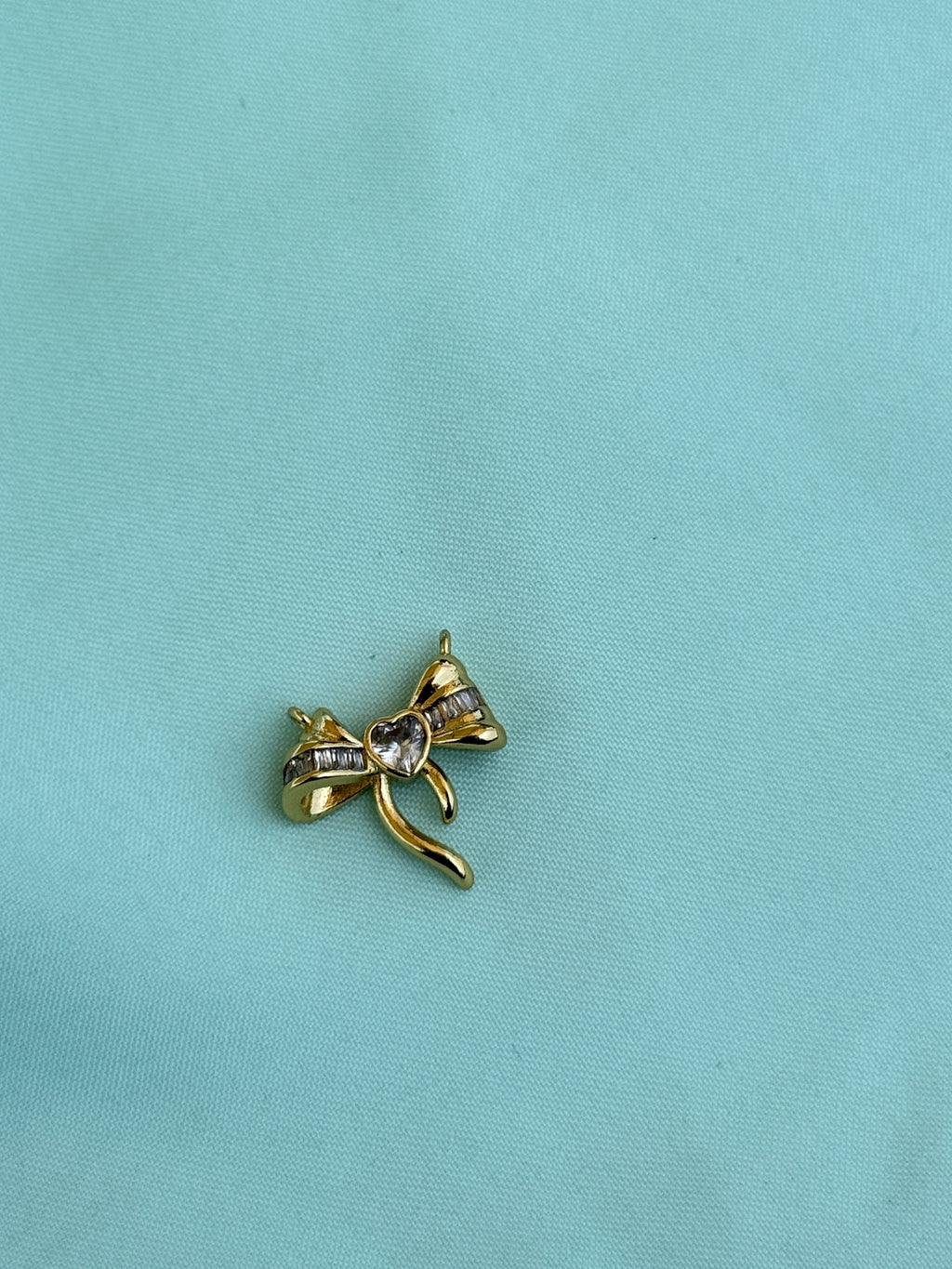 Al01 anti tarnish bow heart charm ( pendent)