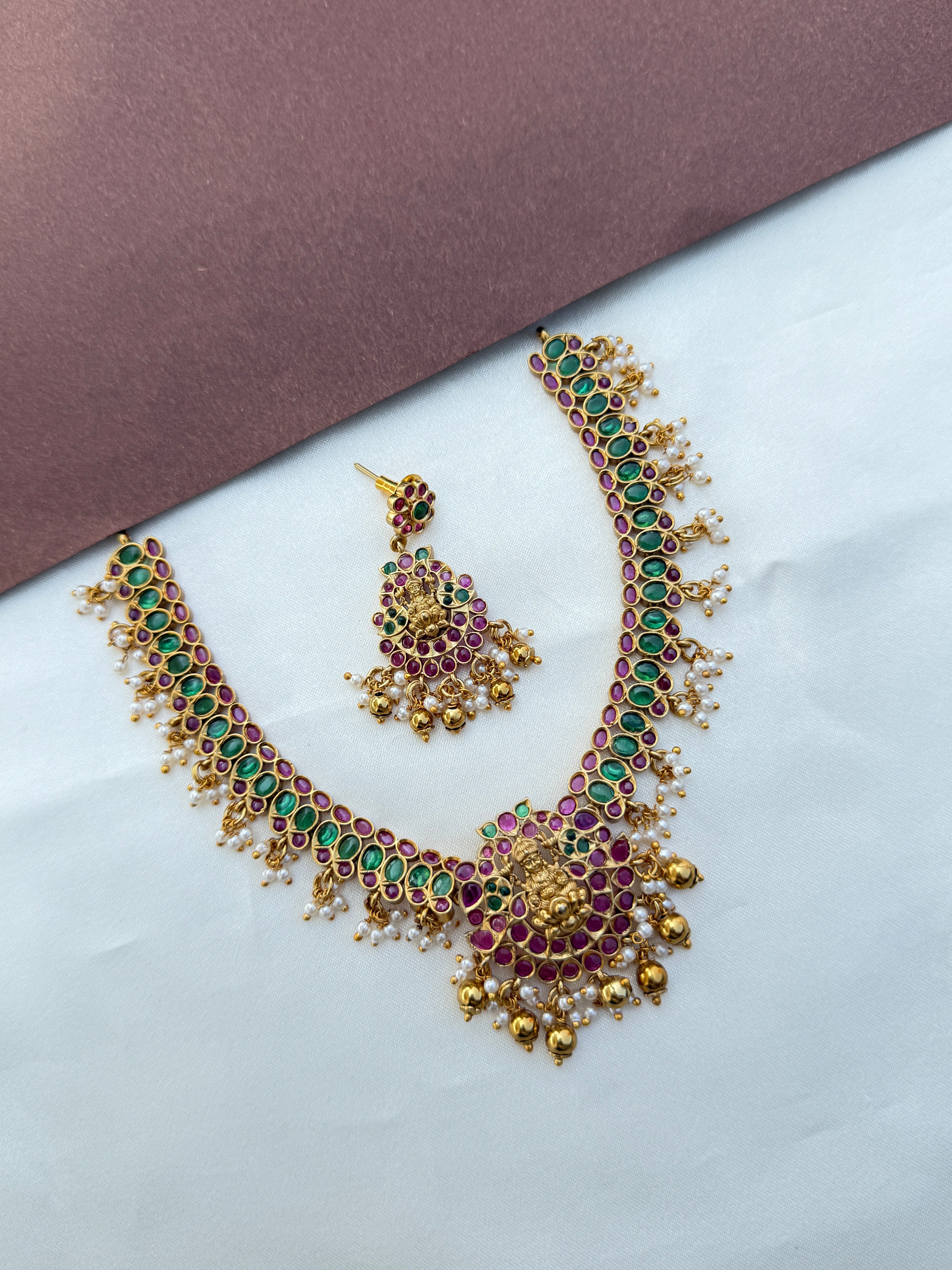 Ns592 kemp Lakshmi devi neckset