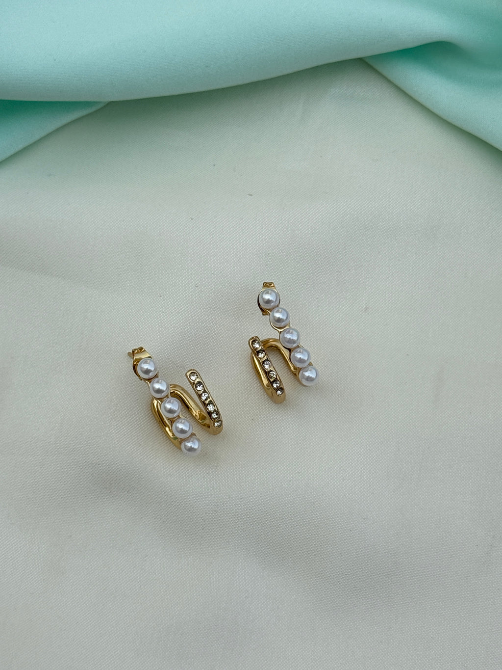 St085 anti tarnish pearl studs