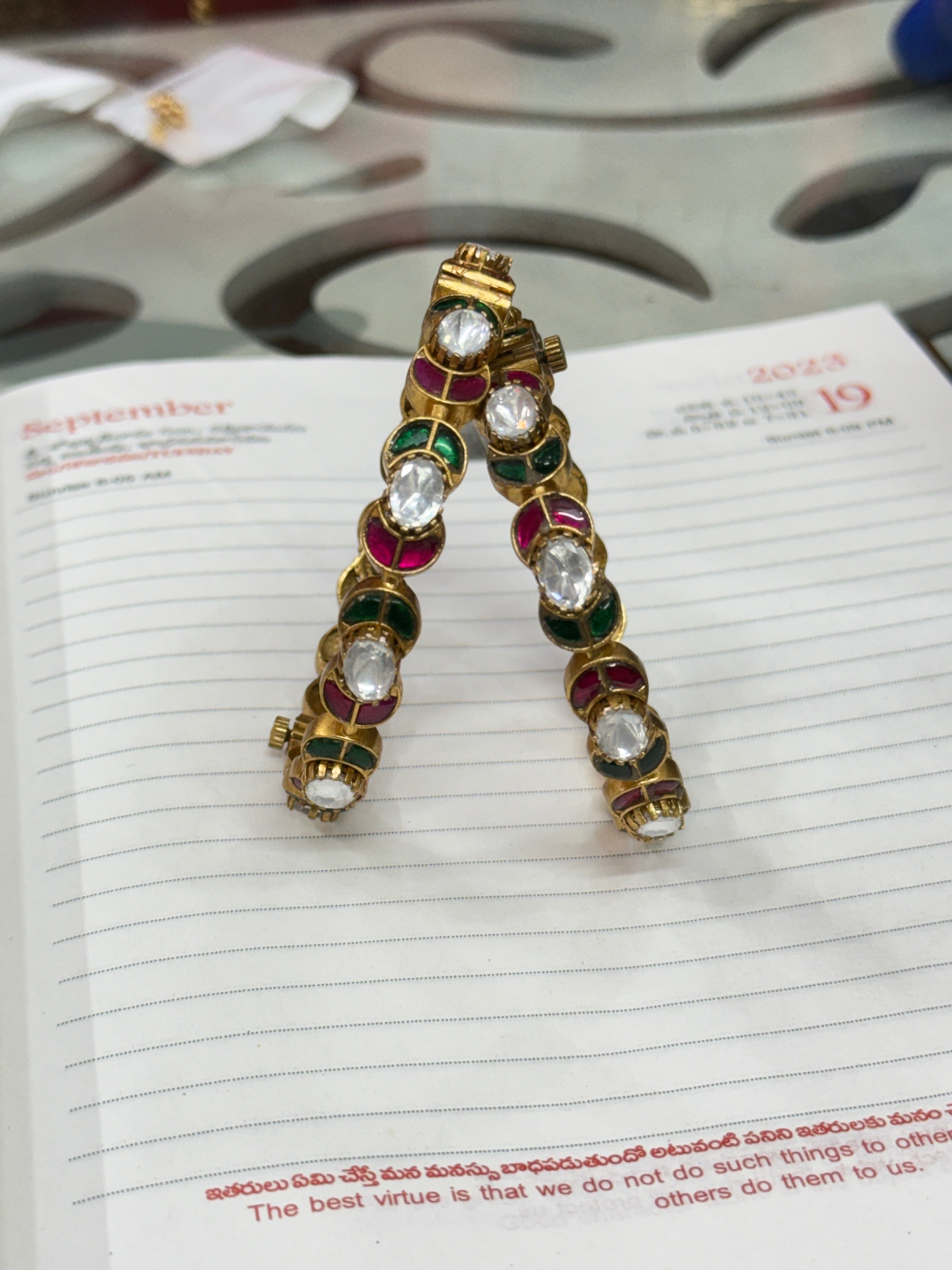 Sb615 jadau kundan moissanite openable bangles