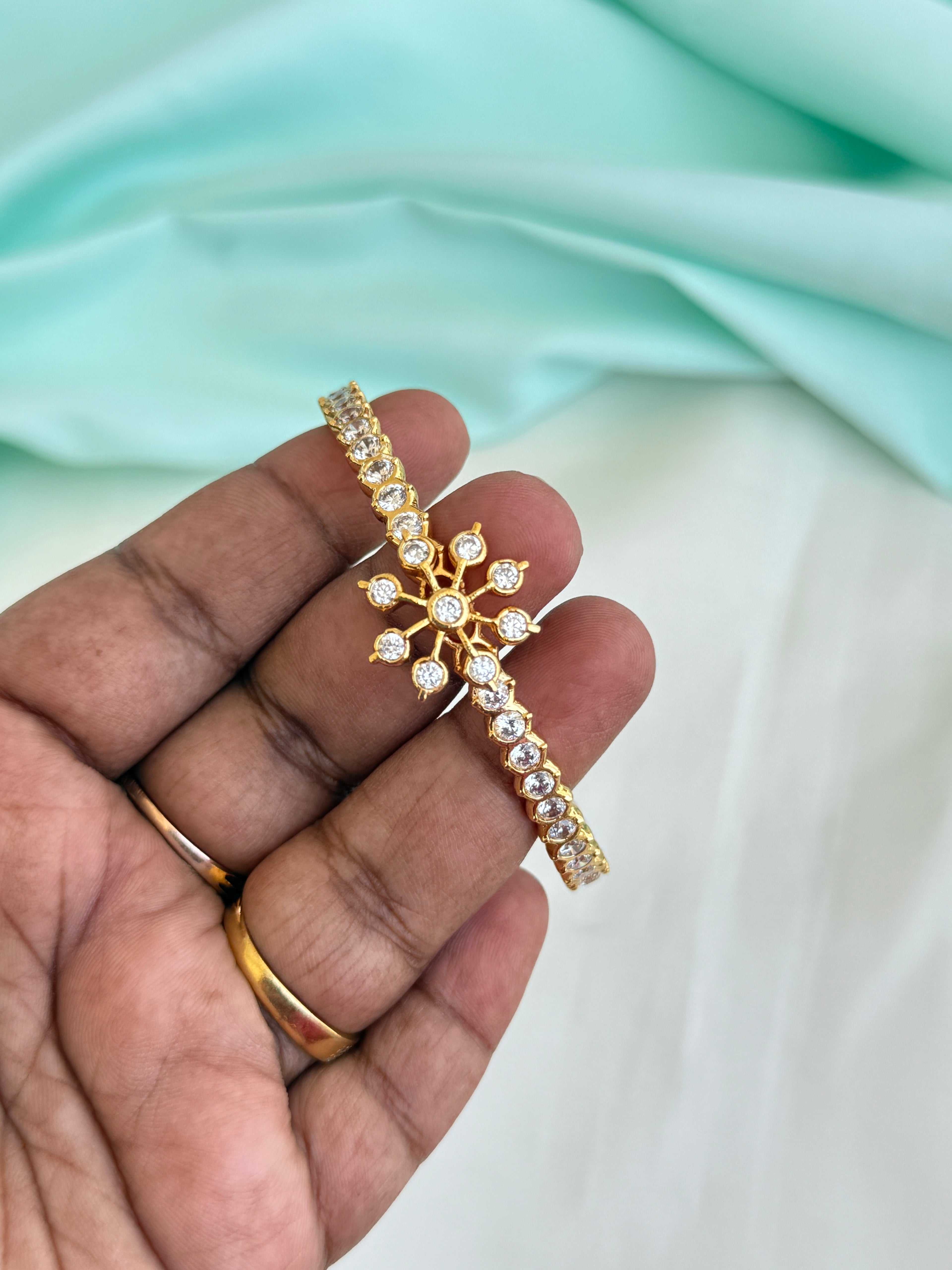 Ph514 panchaloham polished full stones single flower kada bangle