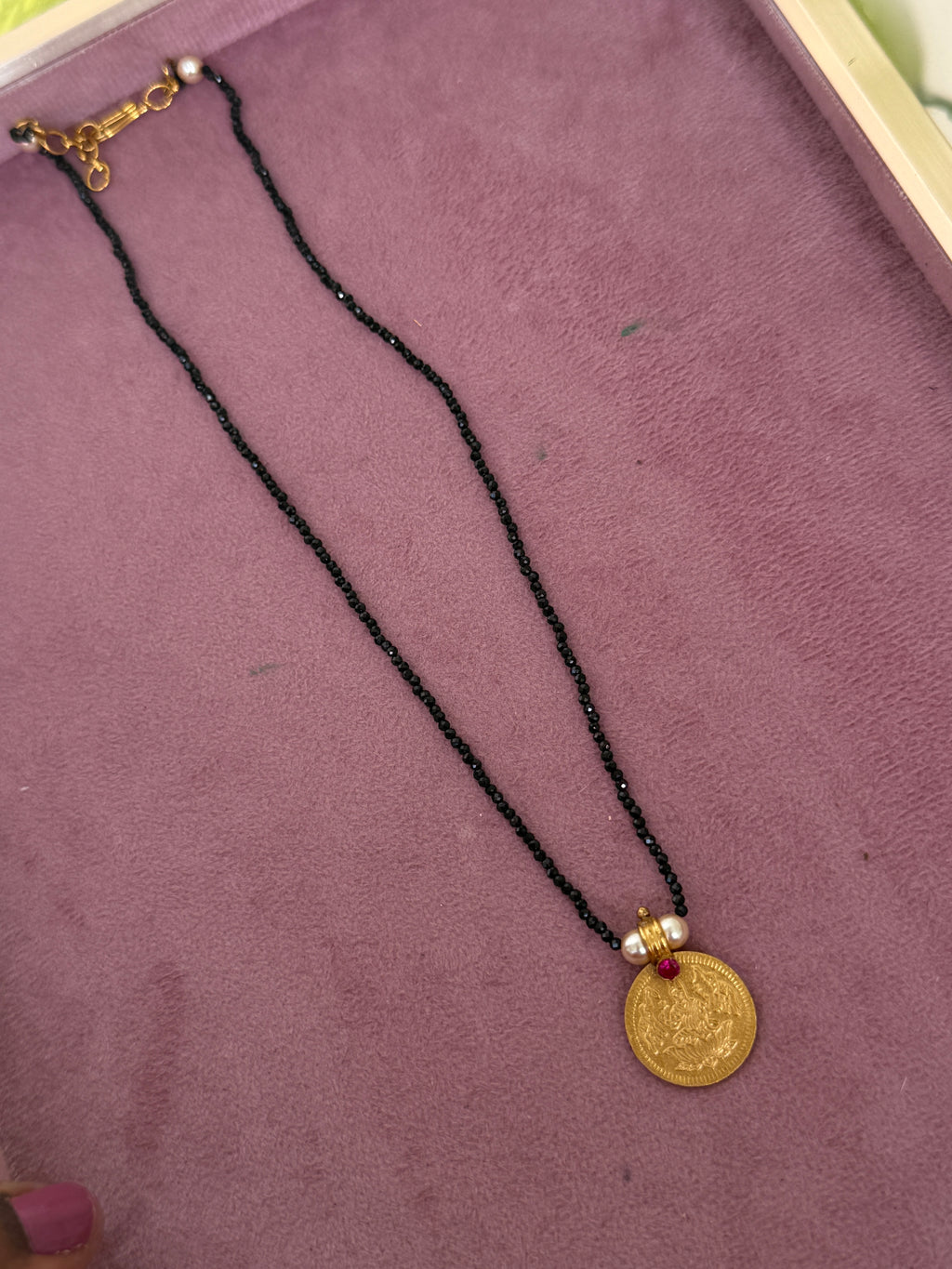 Crystal beads single line Panchaloham Kasu pendant pearl 16 inches black beads bb362