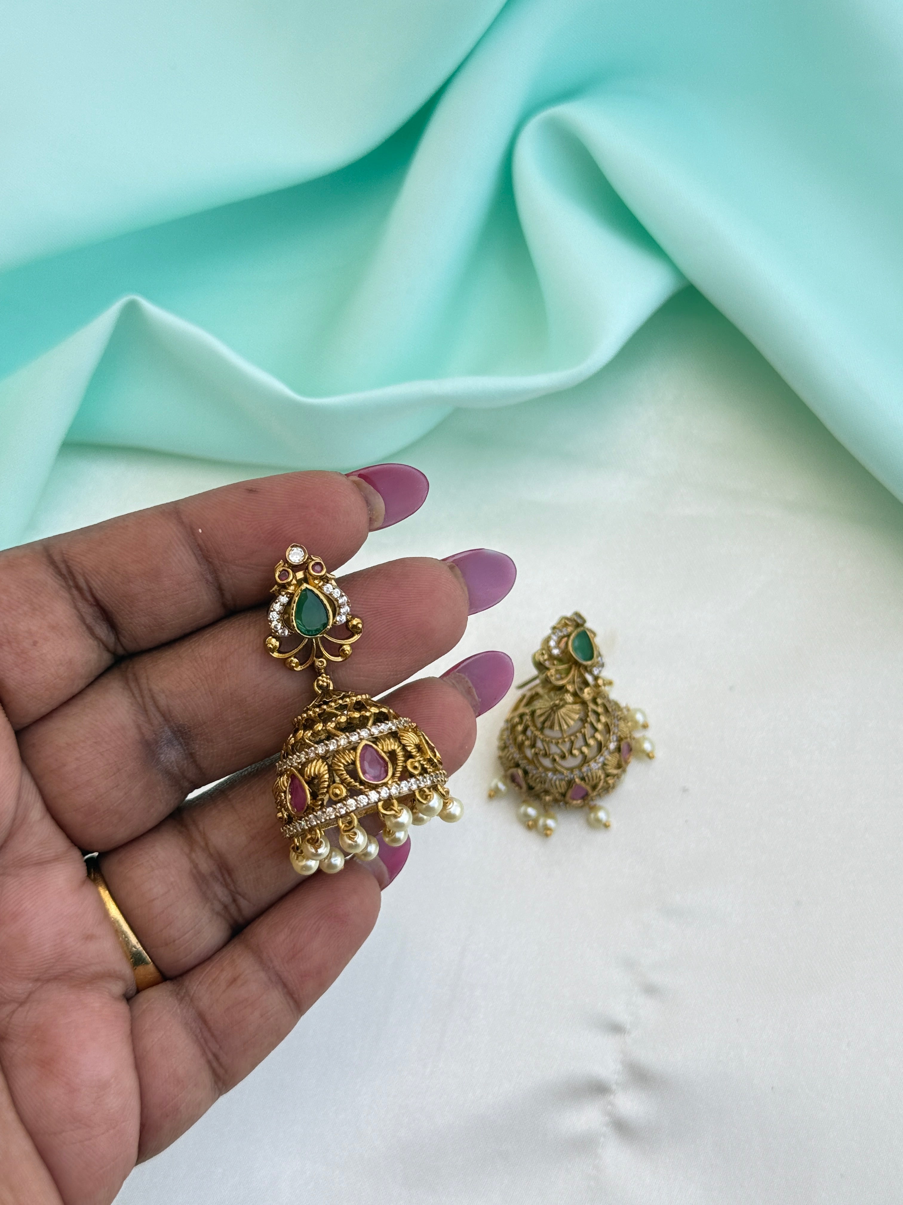 Er245 dual peacock Kemp butta earrings