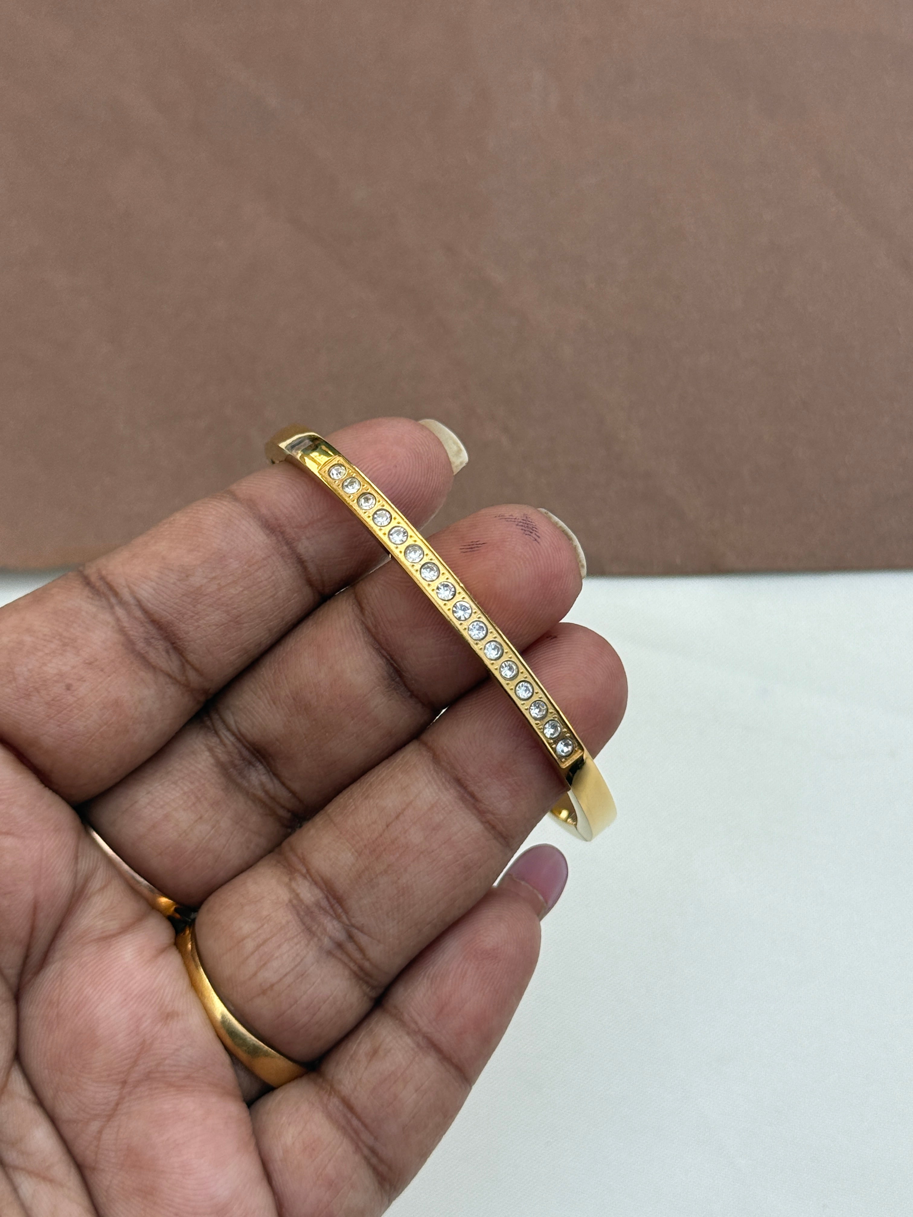 Ab055 anti tarnish bracelet for kids