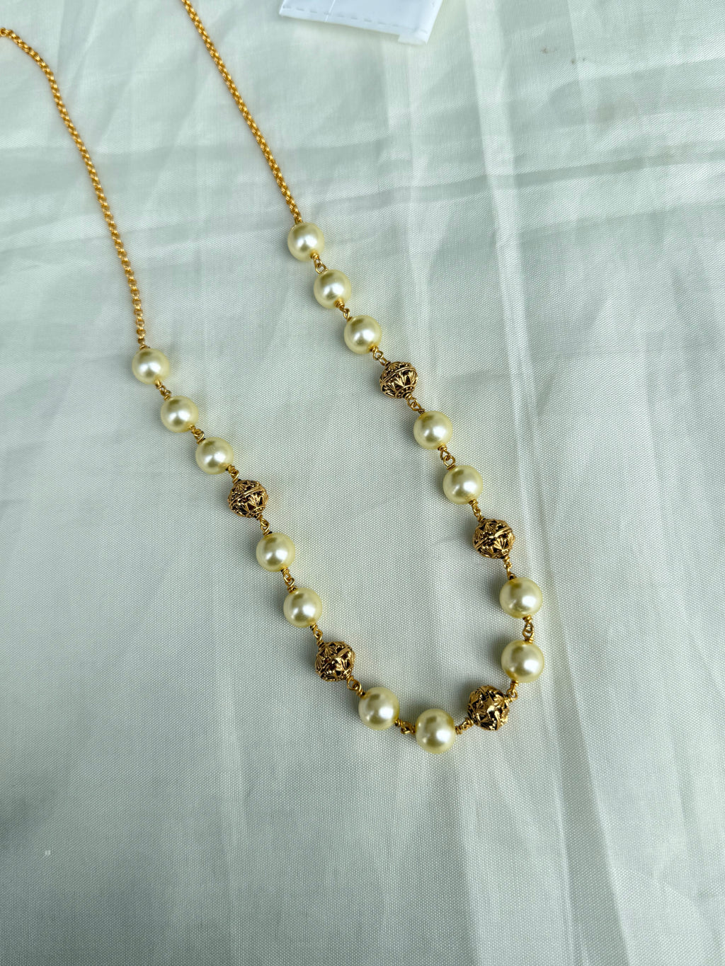 Nakshi balls with pearl single line chain
