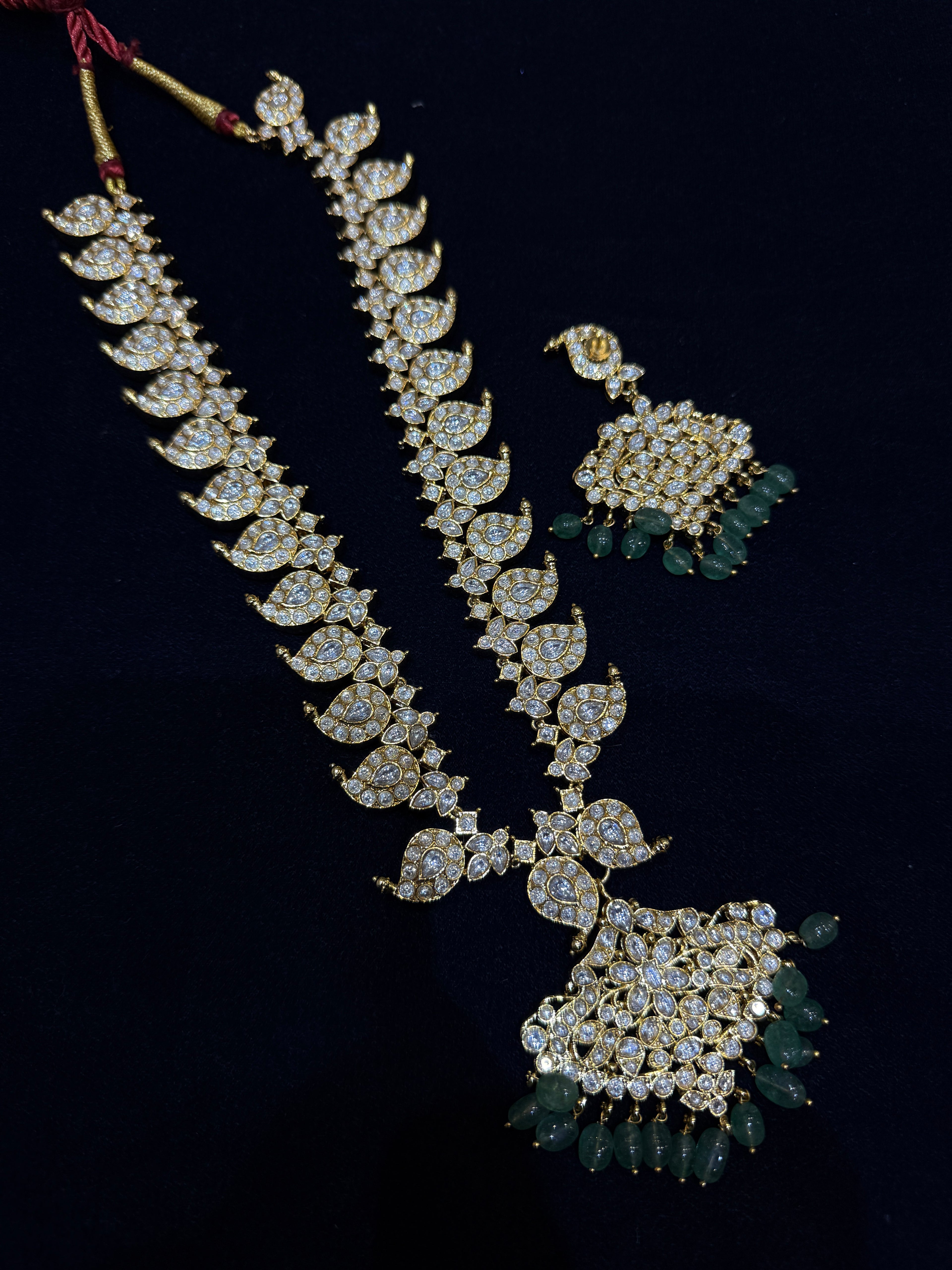 Mh001 reversible mango haram one side is uncut Kundan and the other side is kemp