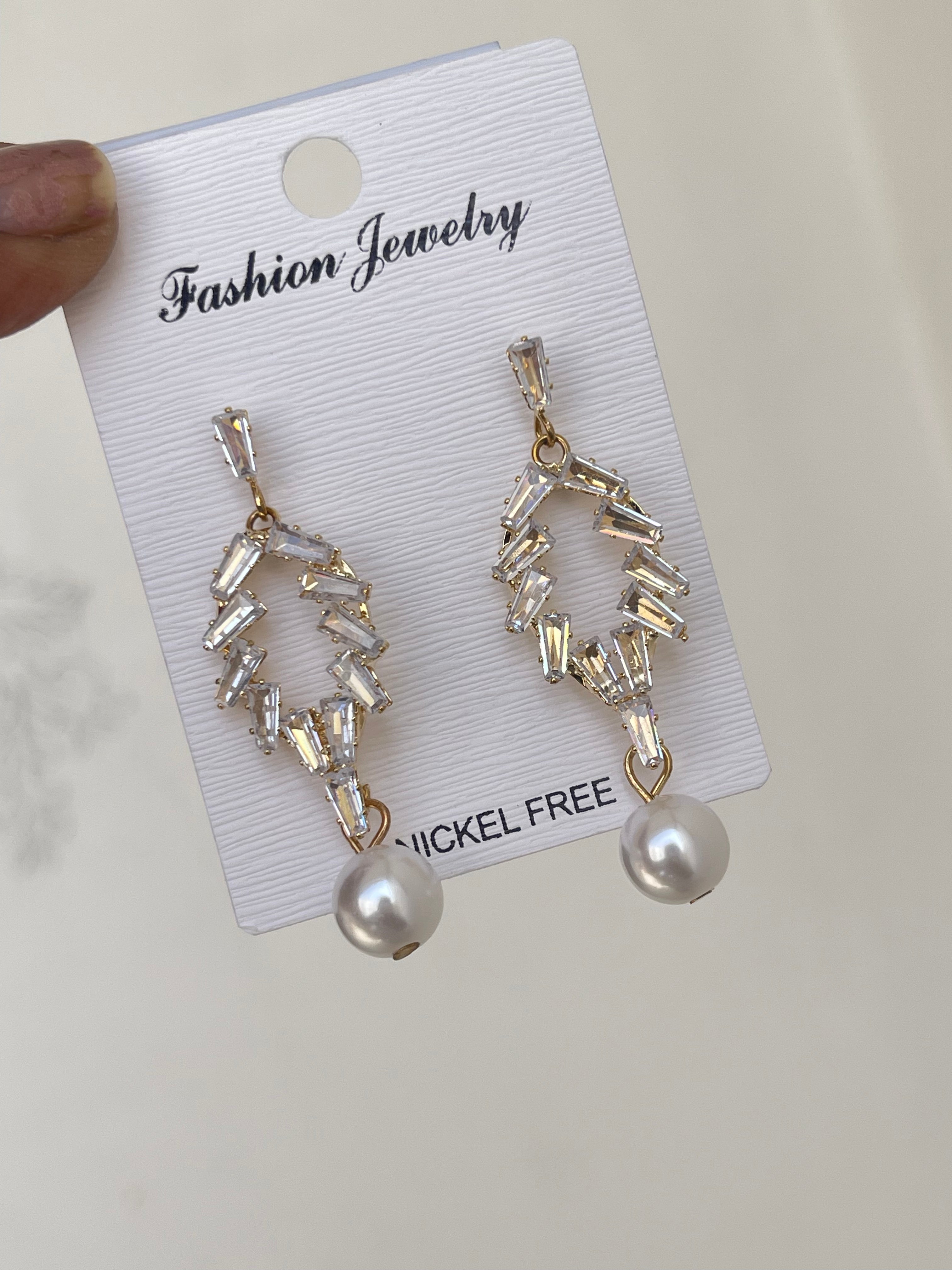 Western earrings pearl hanging