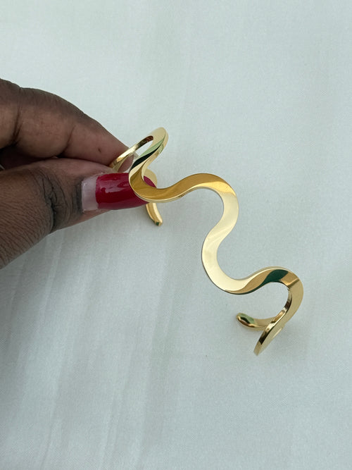 Ab544 anti tarnish open kada bracelet (2.4) to (2.6) size