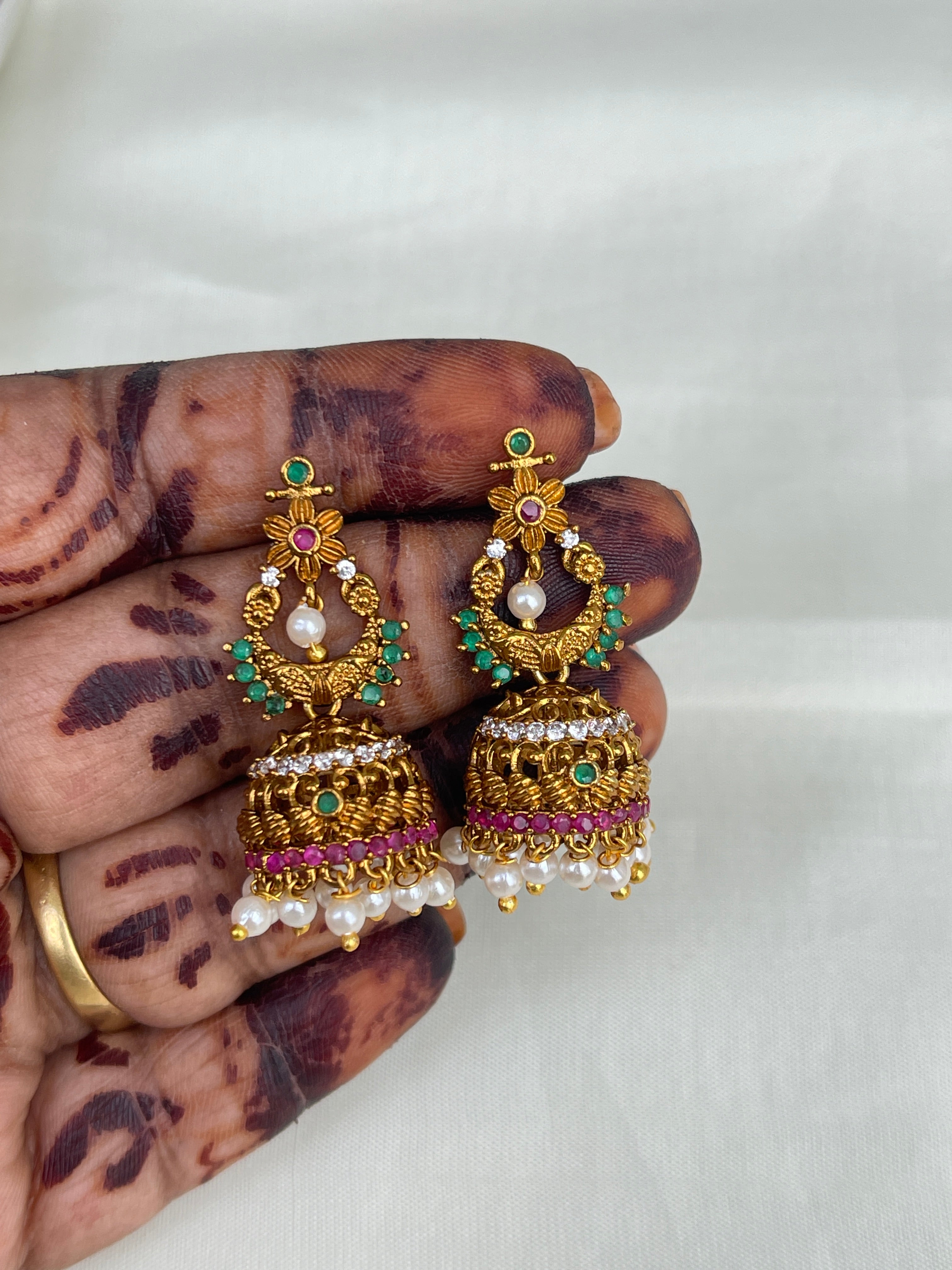 Small size chandbali butta earrings br5010