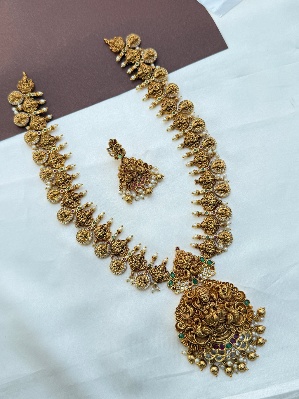 Lh563 nakshi bottumala long haram