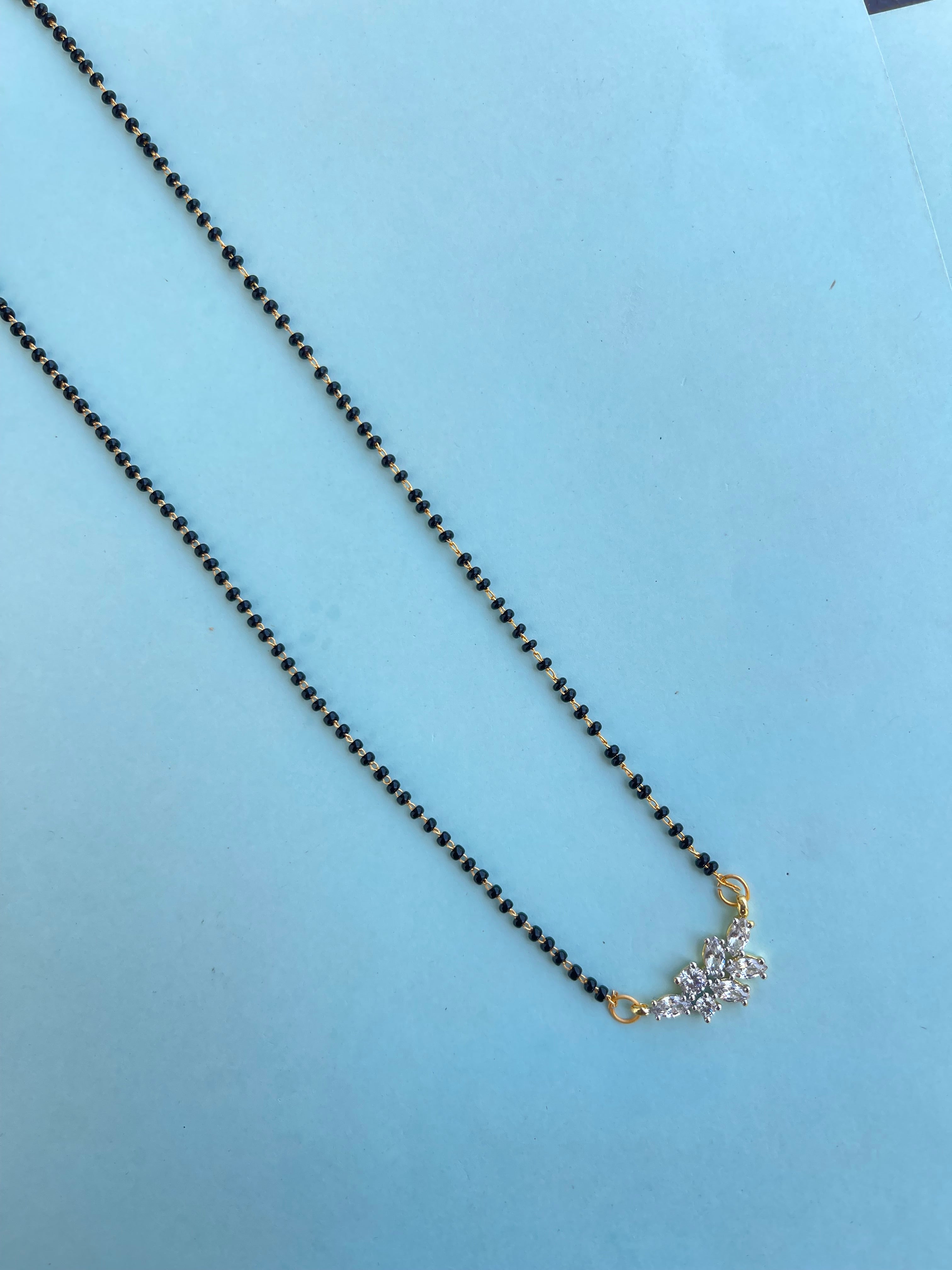Simple petal diamond locket with earrings blackbeads (mangalsutra) bb500