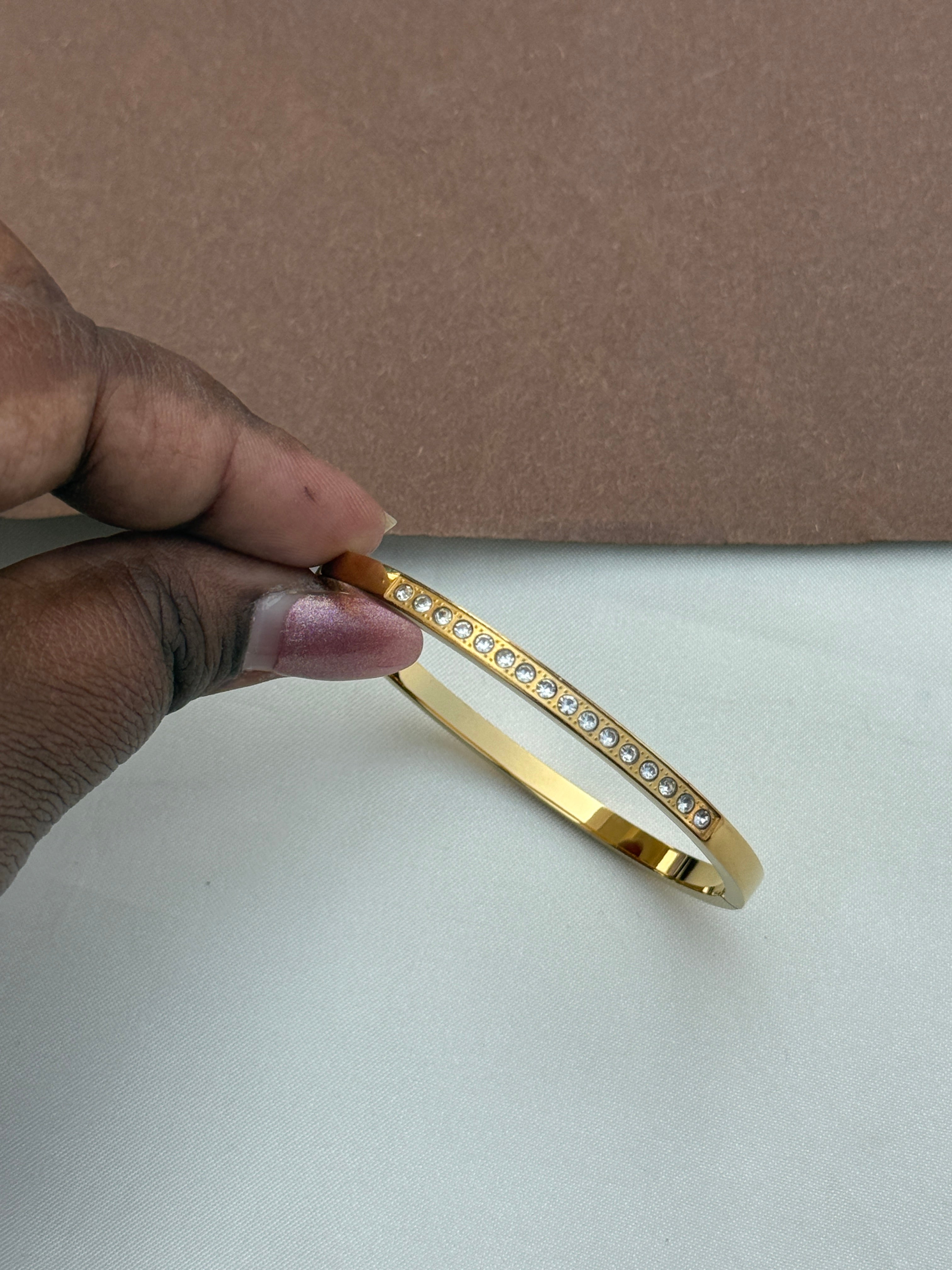 Ab055 anti tarnish bracelet for kids