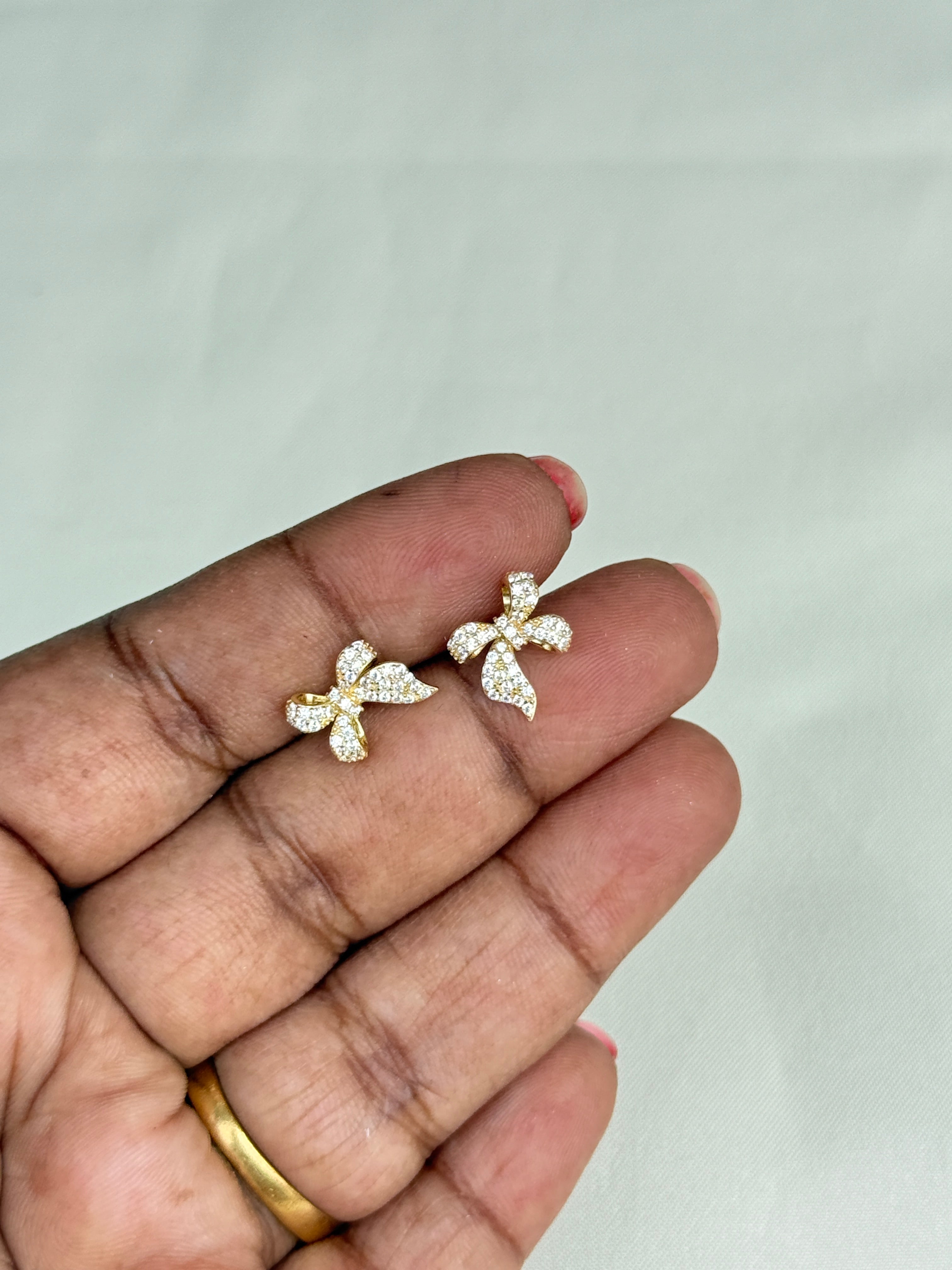 Se010 92.5 silver hallmark bow studs