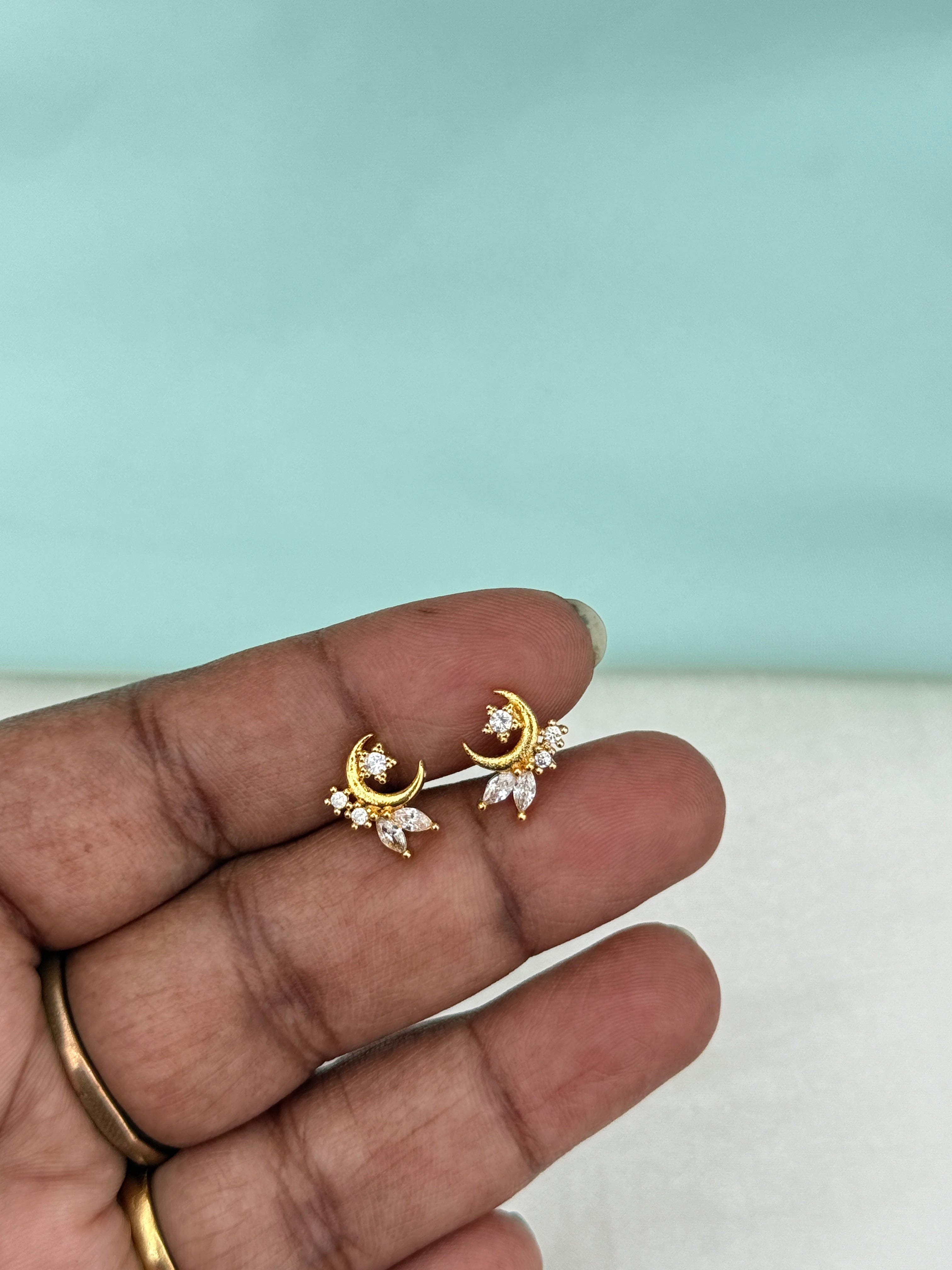 St176 star moon leaf stone back ball stud